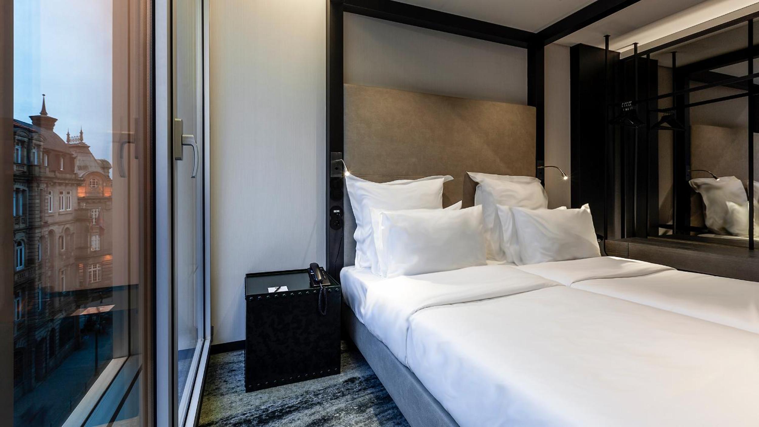 Available room