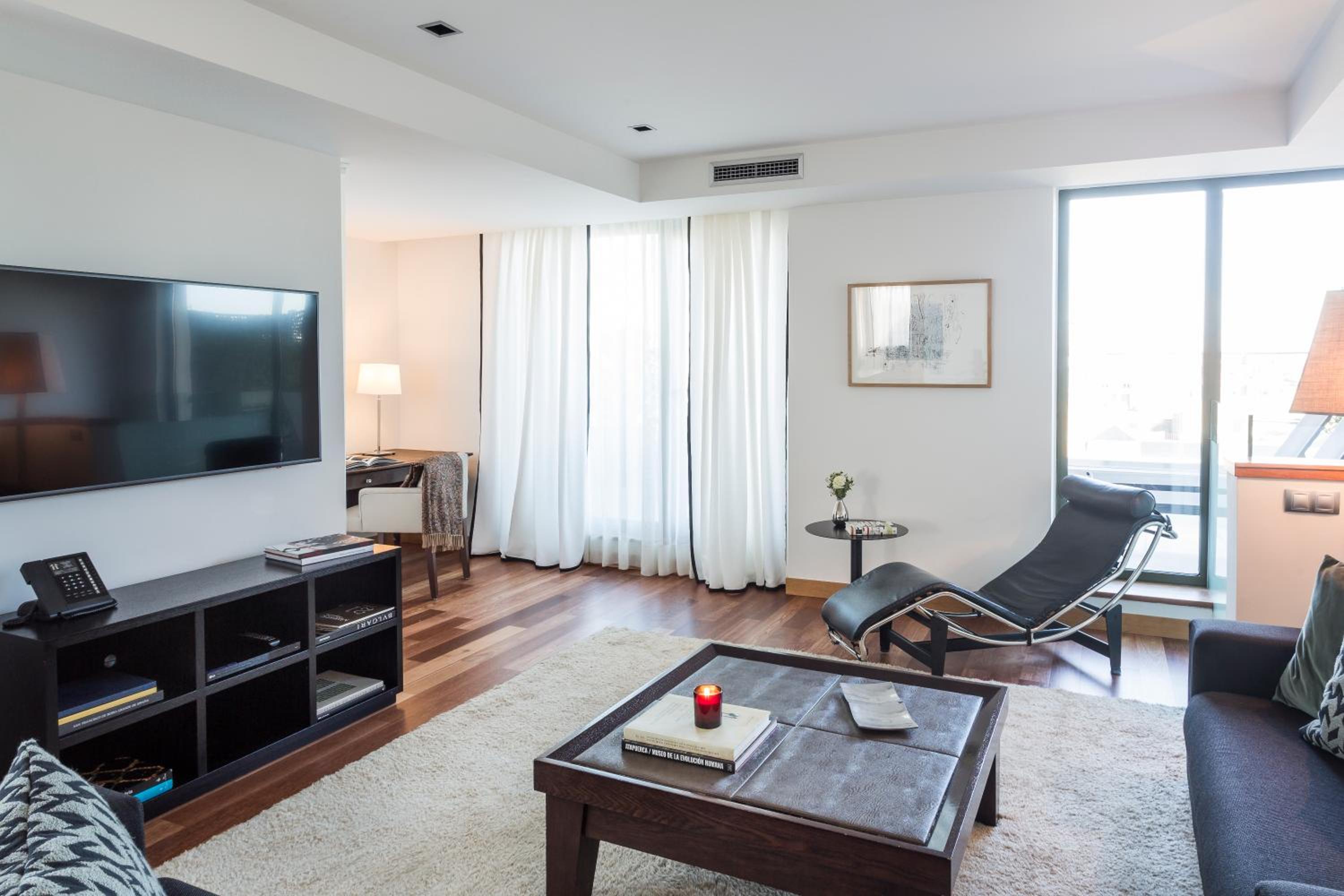 Duplex Apartment thumbnail 5