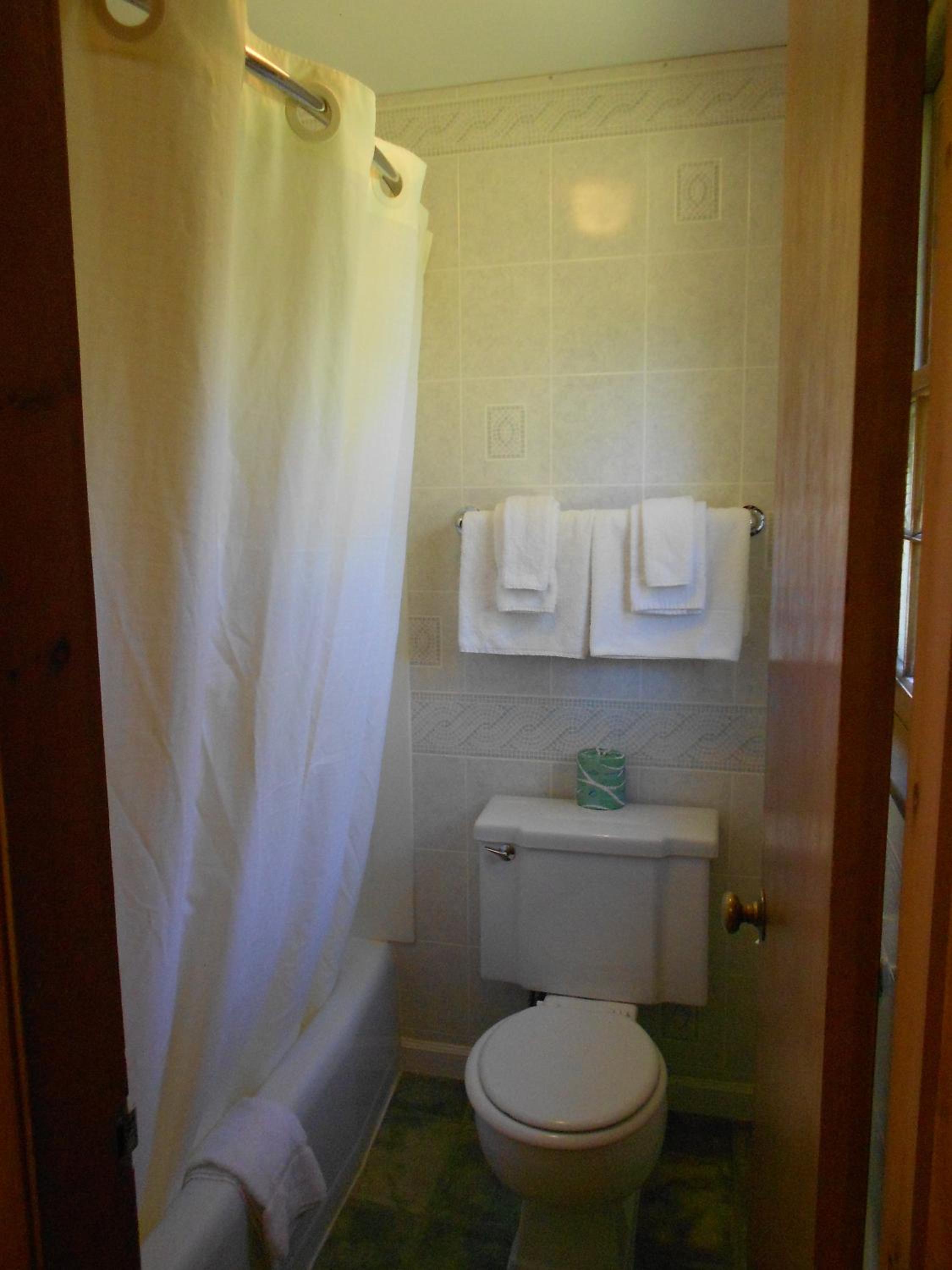Deluxe Double Room with Two Double Beds - Photo 2