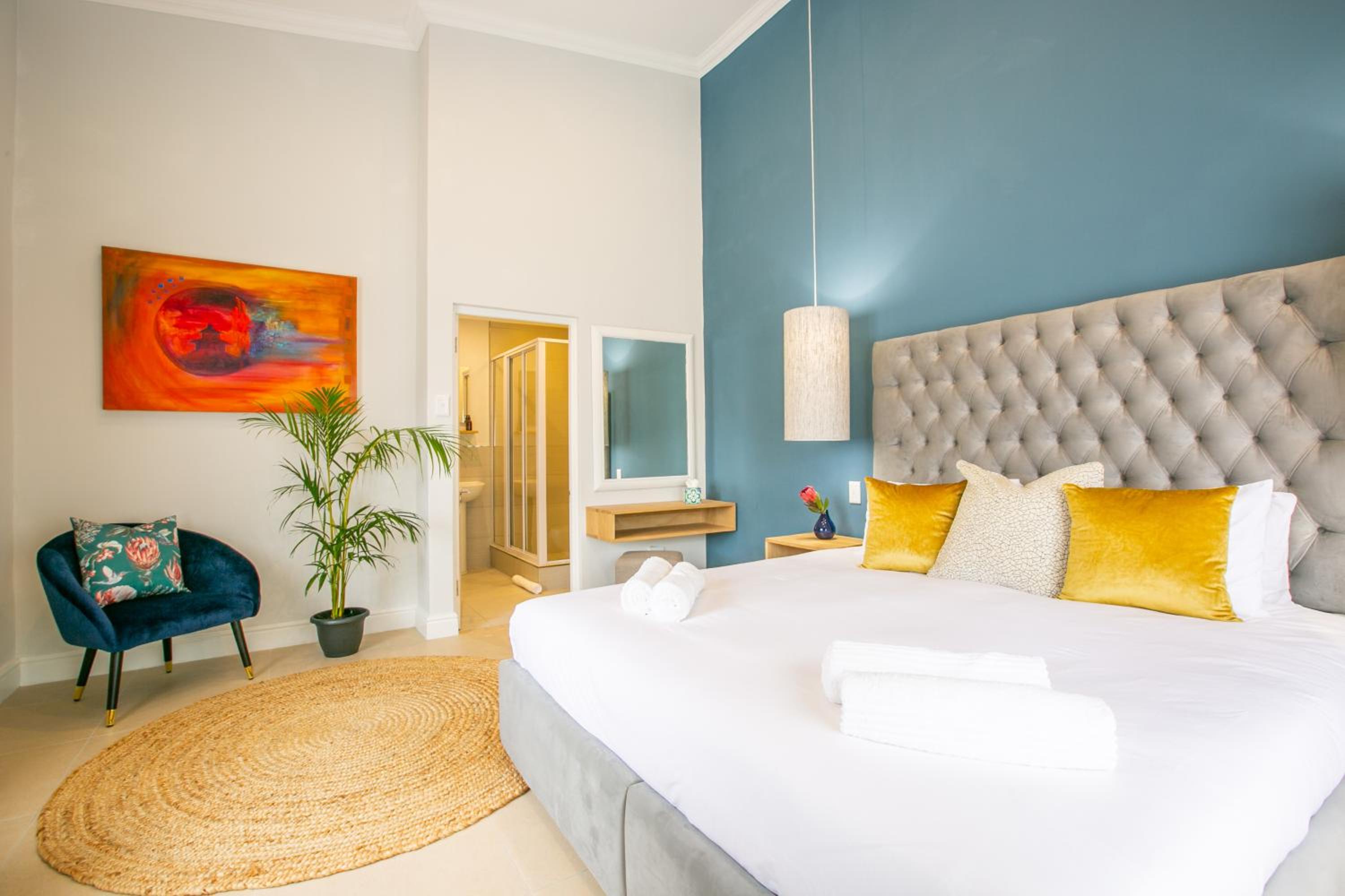 Deluxe King Room photo 2