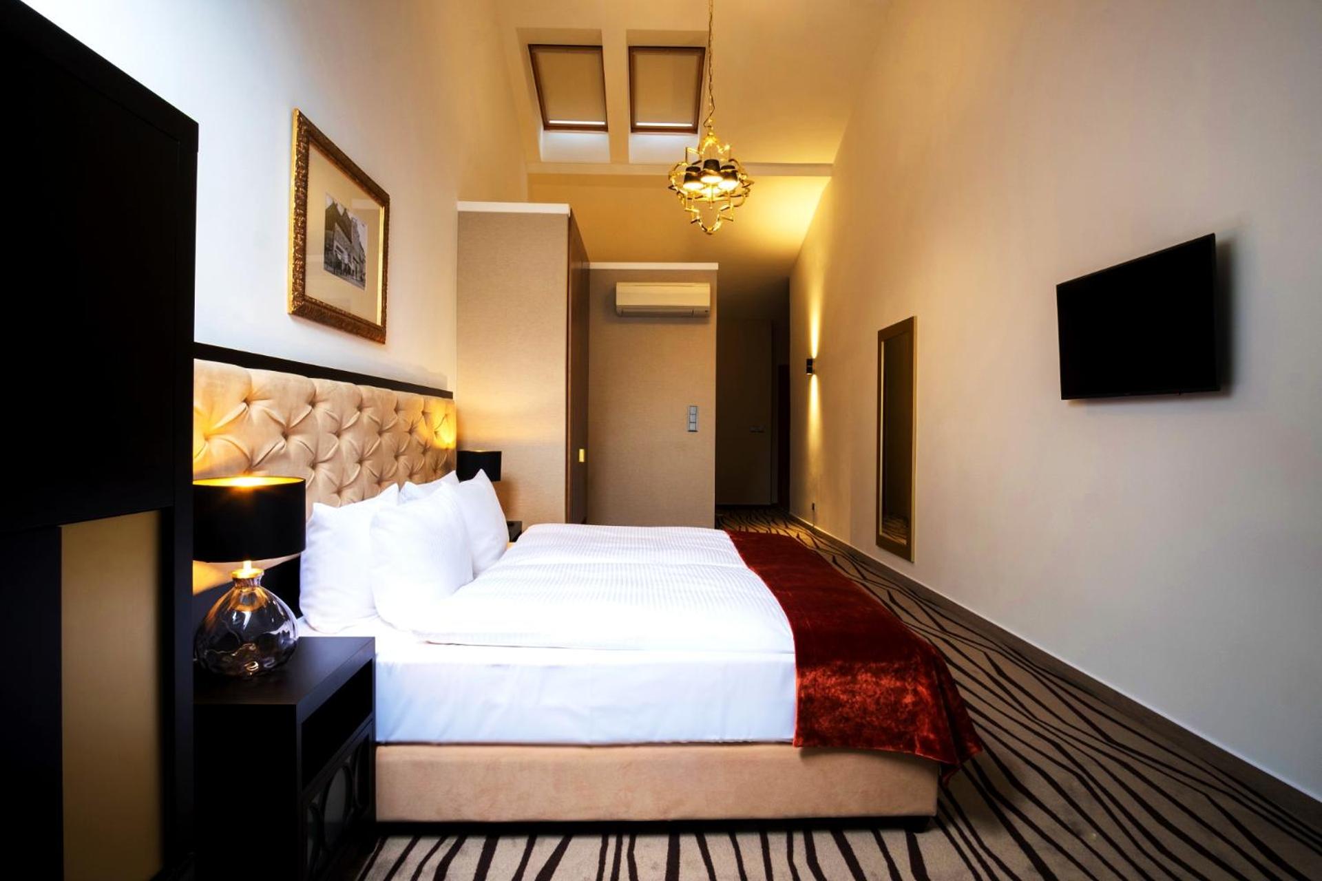 Double Room Atrium - Photo 20