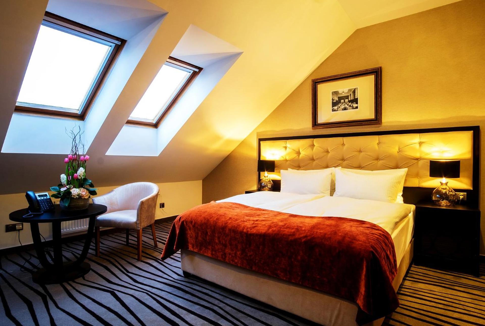 Double Room Atrium - Photo 5