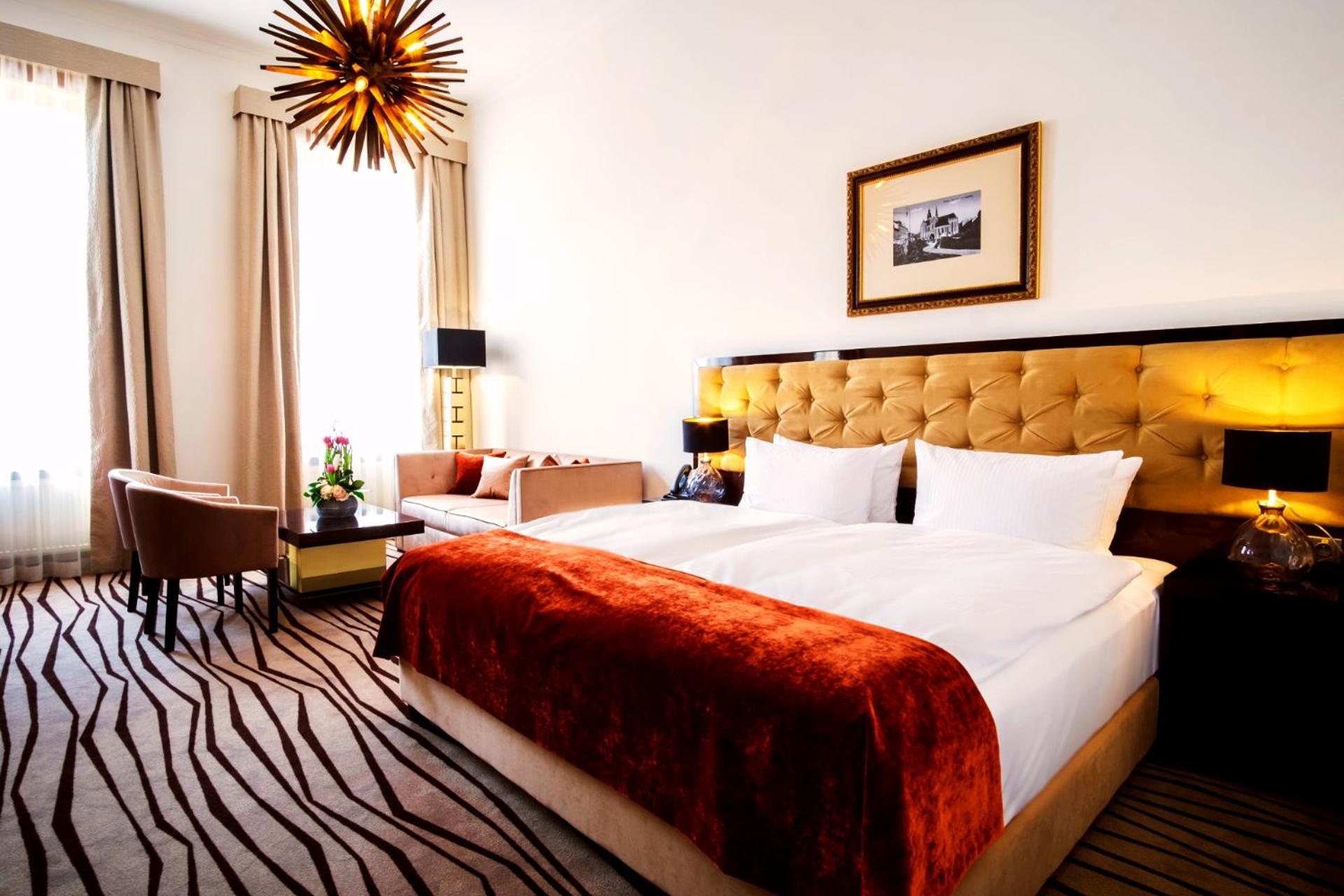 Deluxe Double Room with extra bed (2+2)  - Photo 1