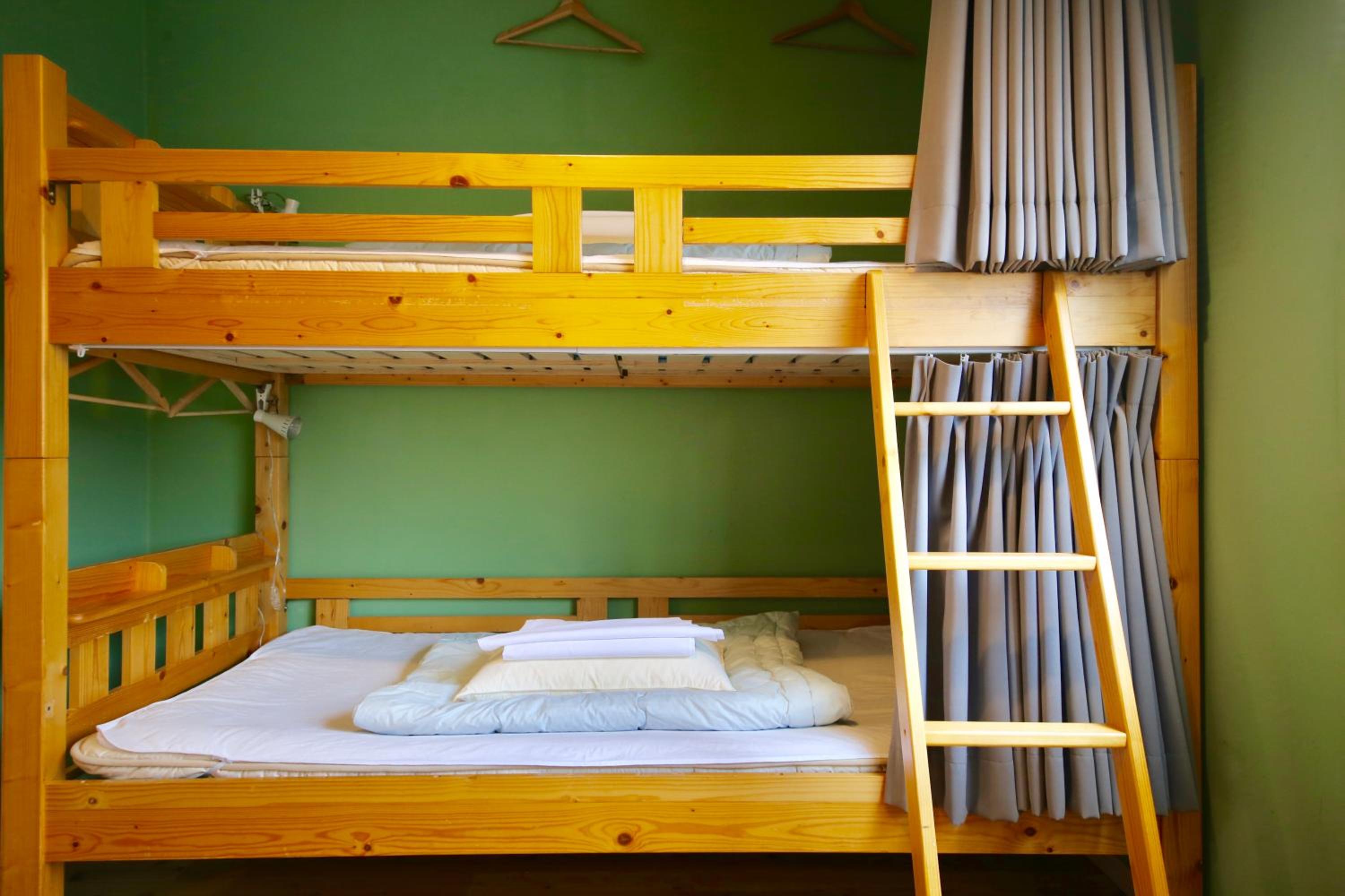 Bed in 6-Bed Female Dormitory Room photo 1
