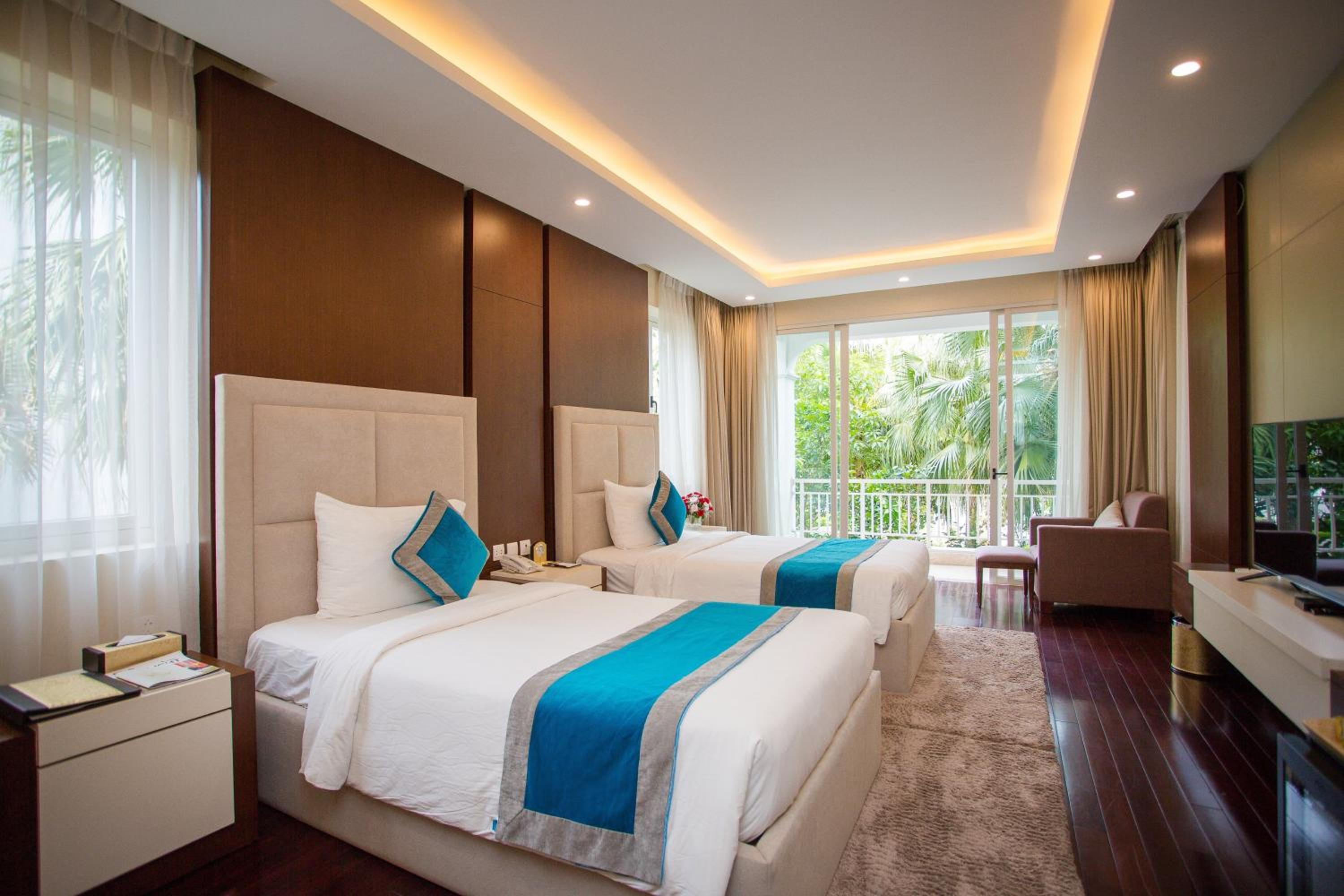 Bungalow Twin Room photo 2