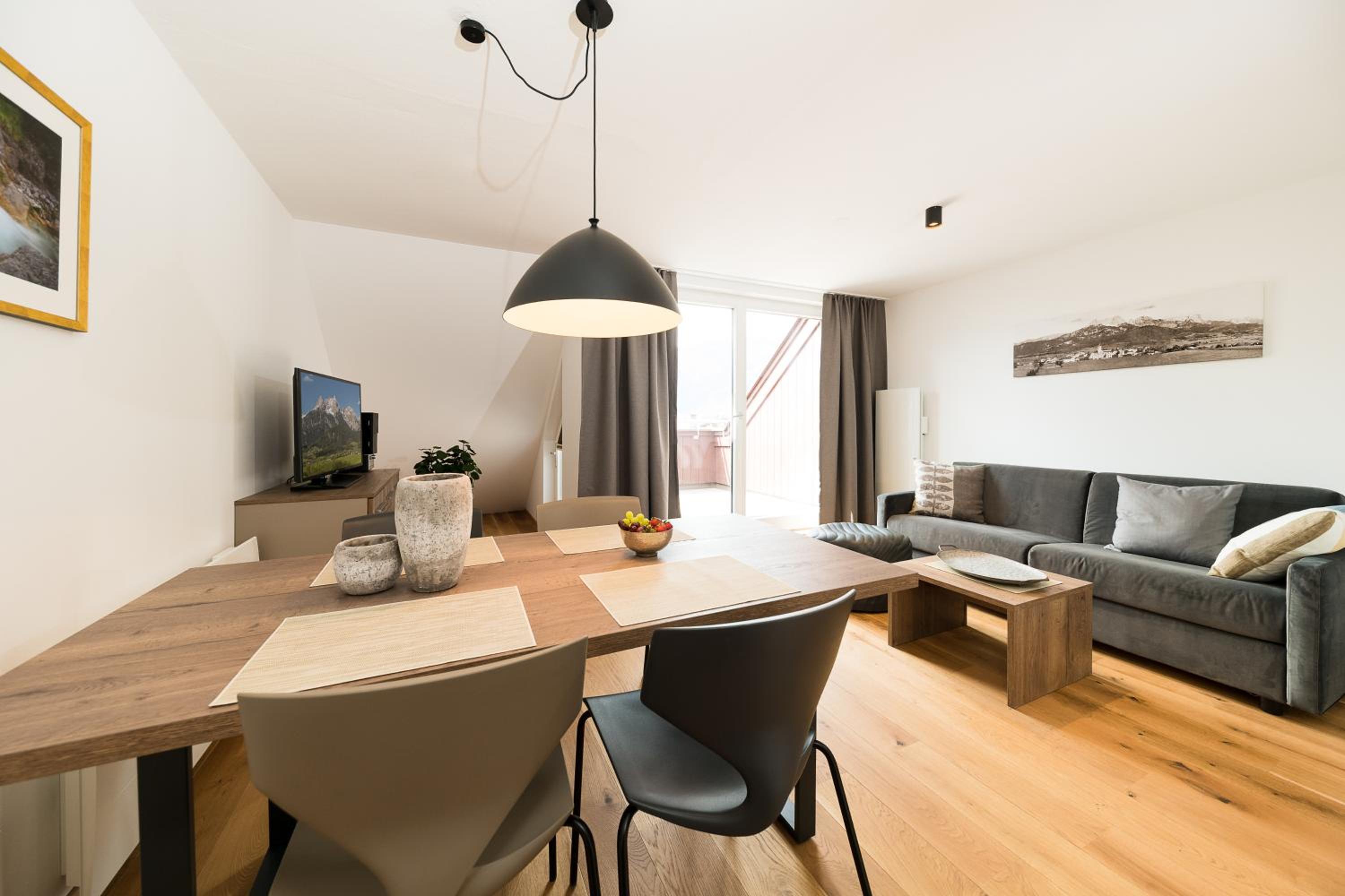 Apartment - Split Level photo 3