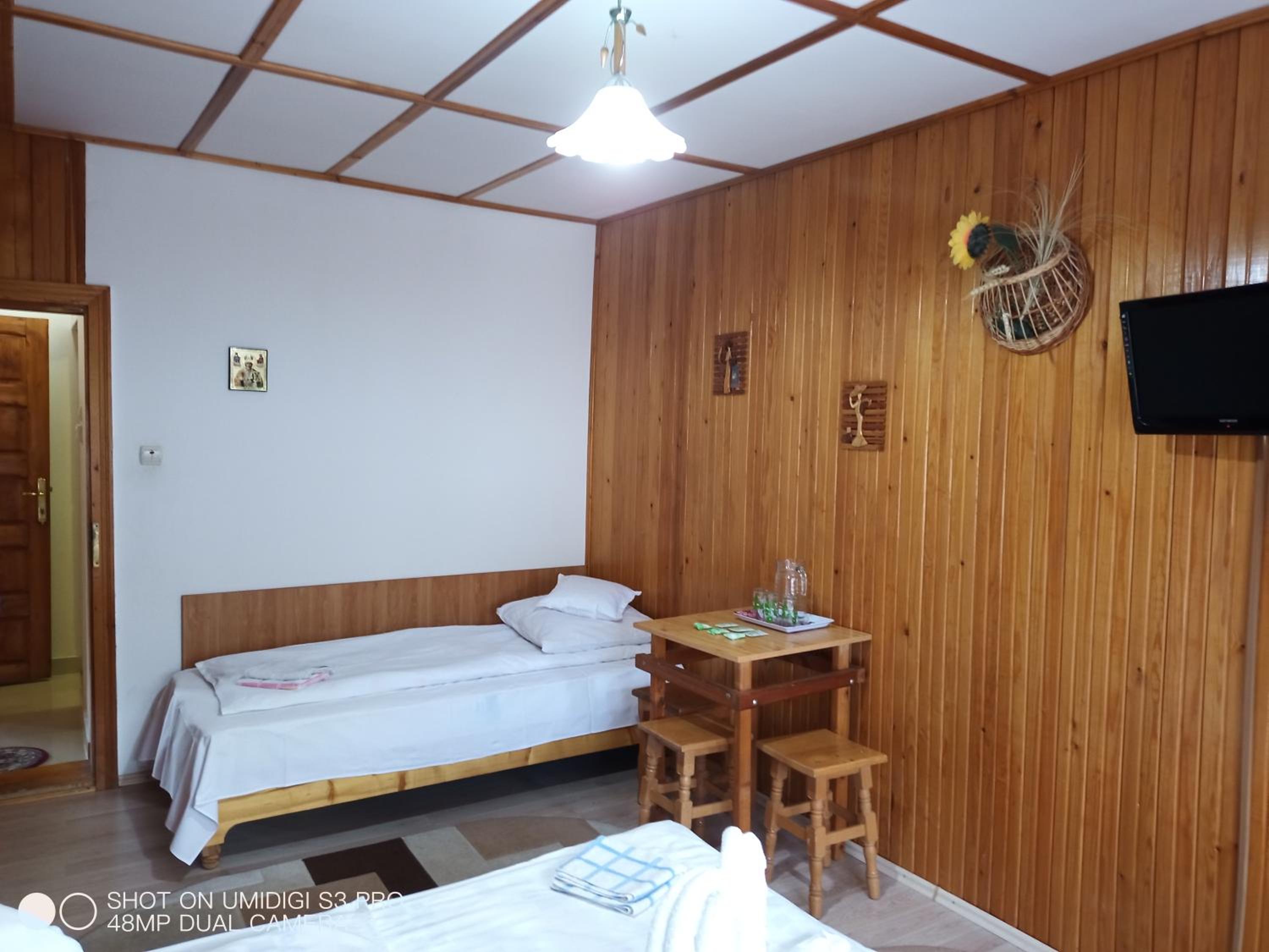Triple Room with Shower - Photo 4