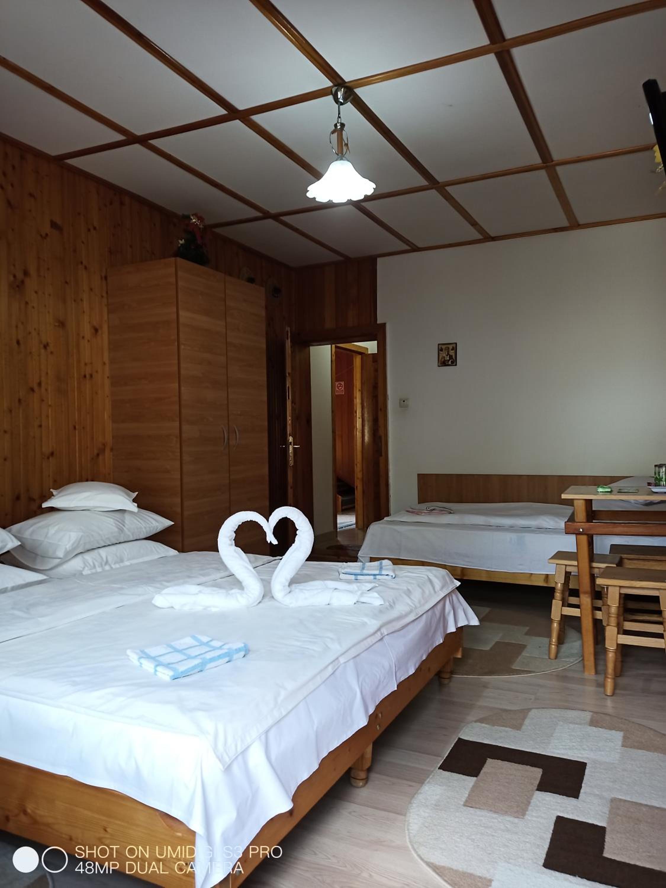 Triple Room with Private External Bathroom - Photo 1