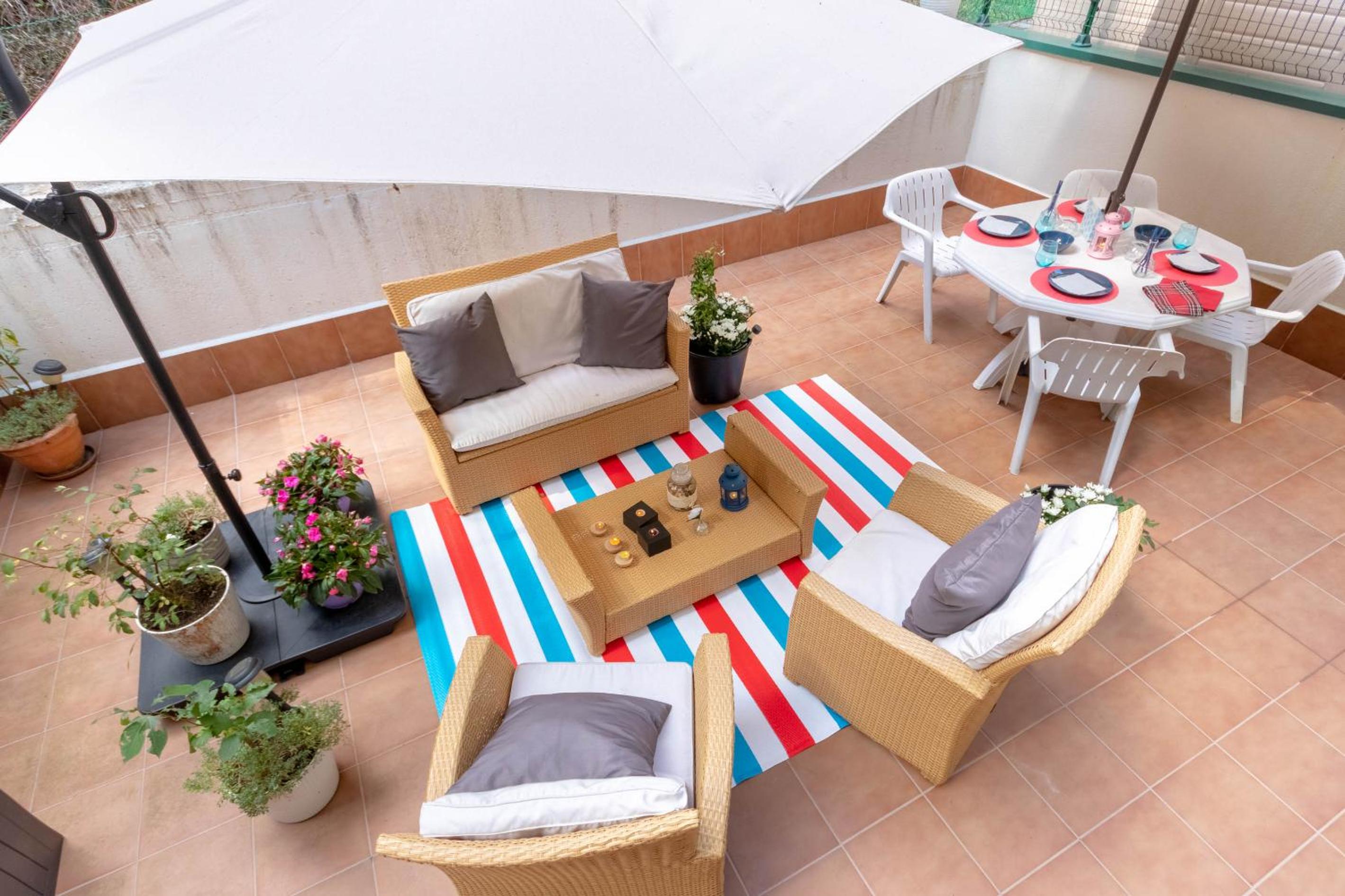 Apartment with Terrace - Photo 88
