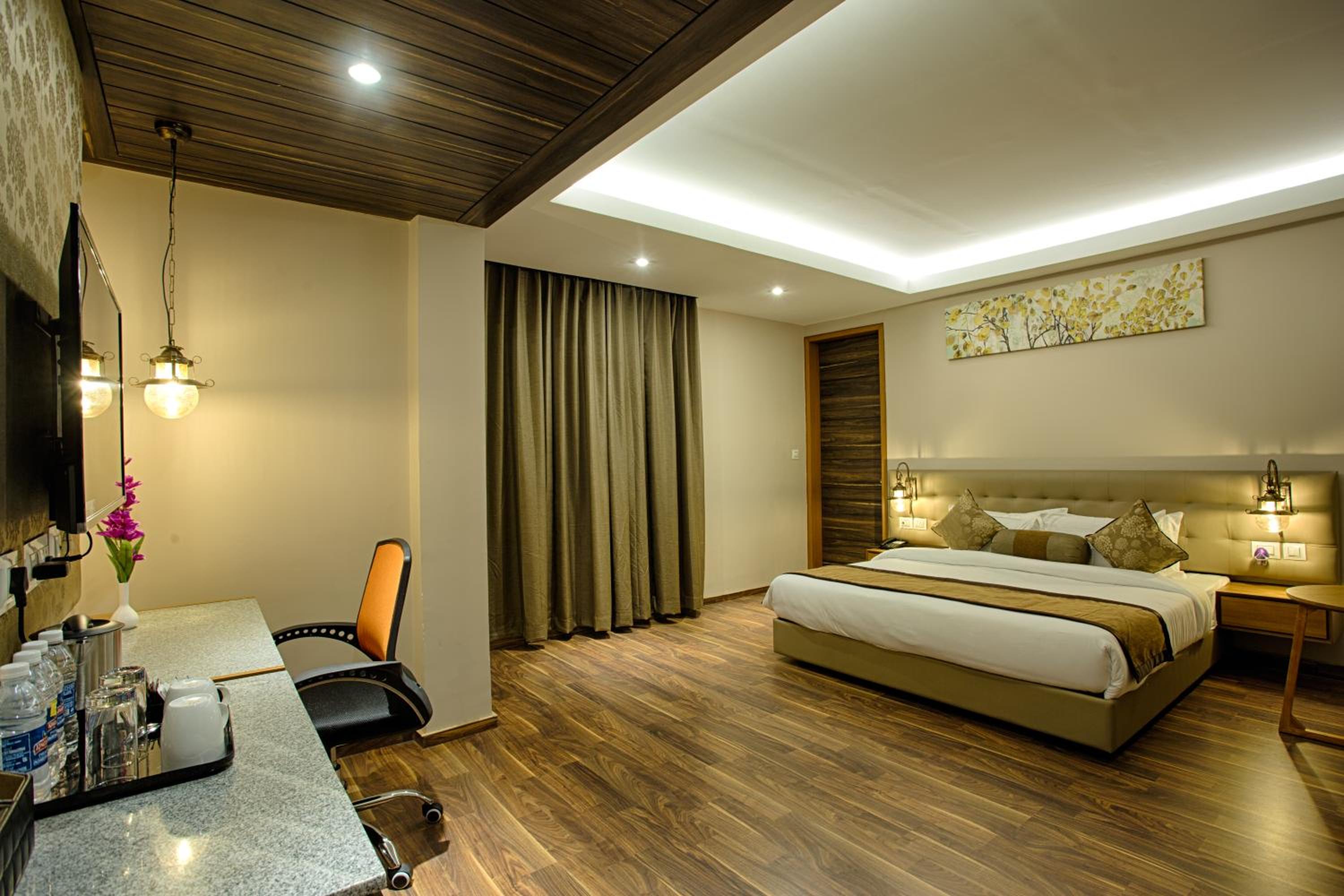 Deluxe Double Room with Bath photo 3