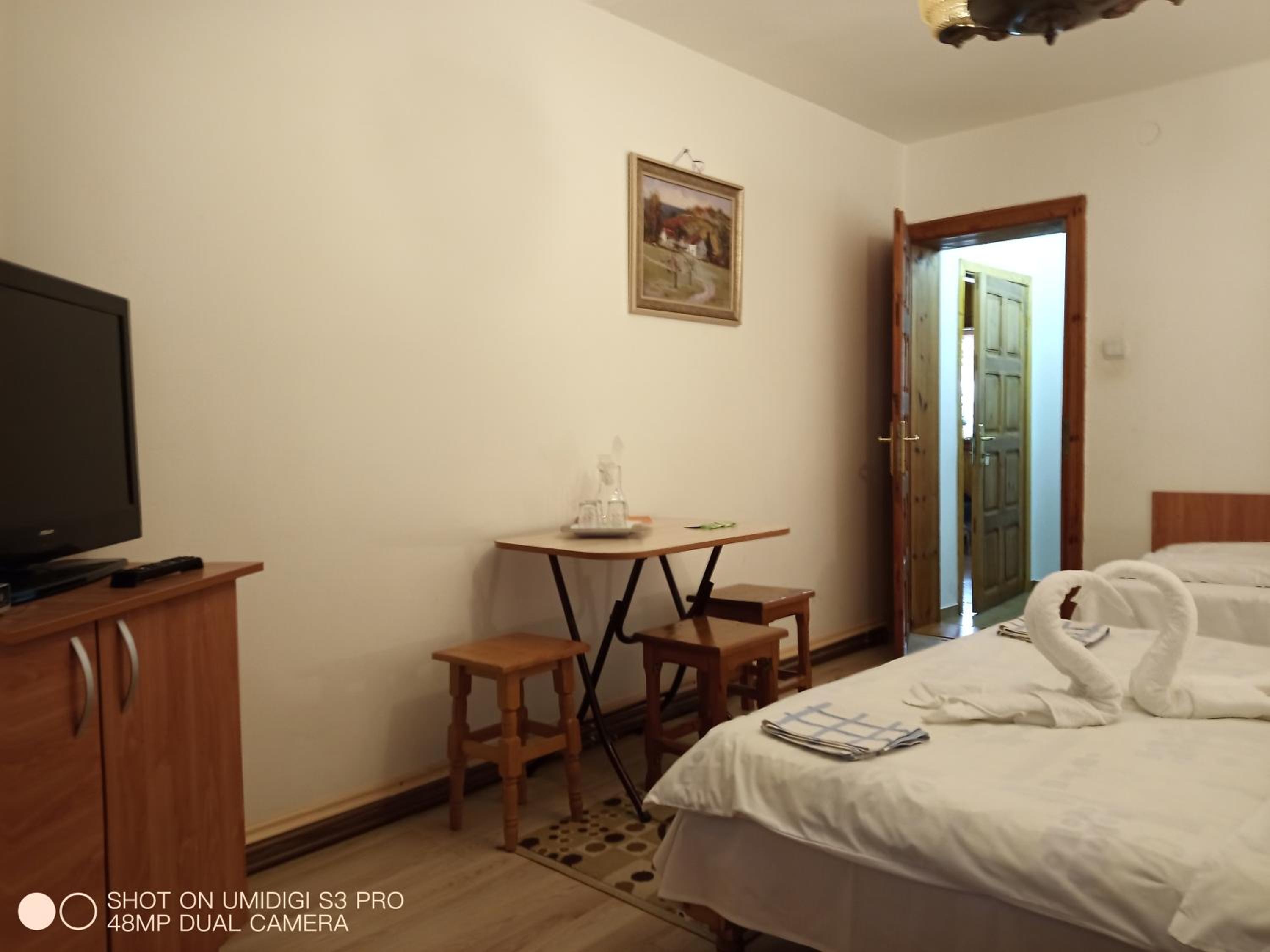 Comfort Triple Room with Shower - Photo 1