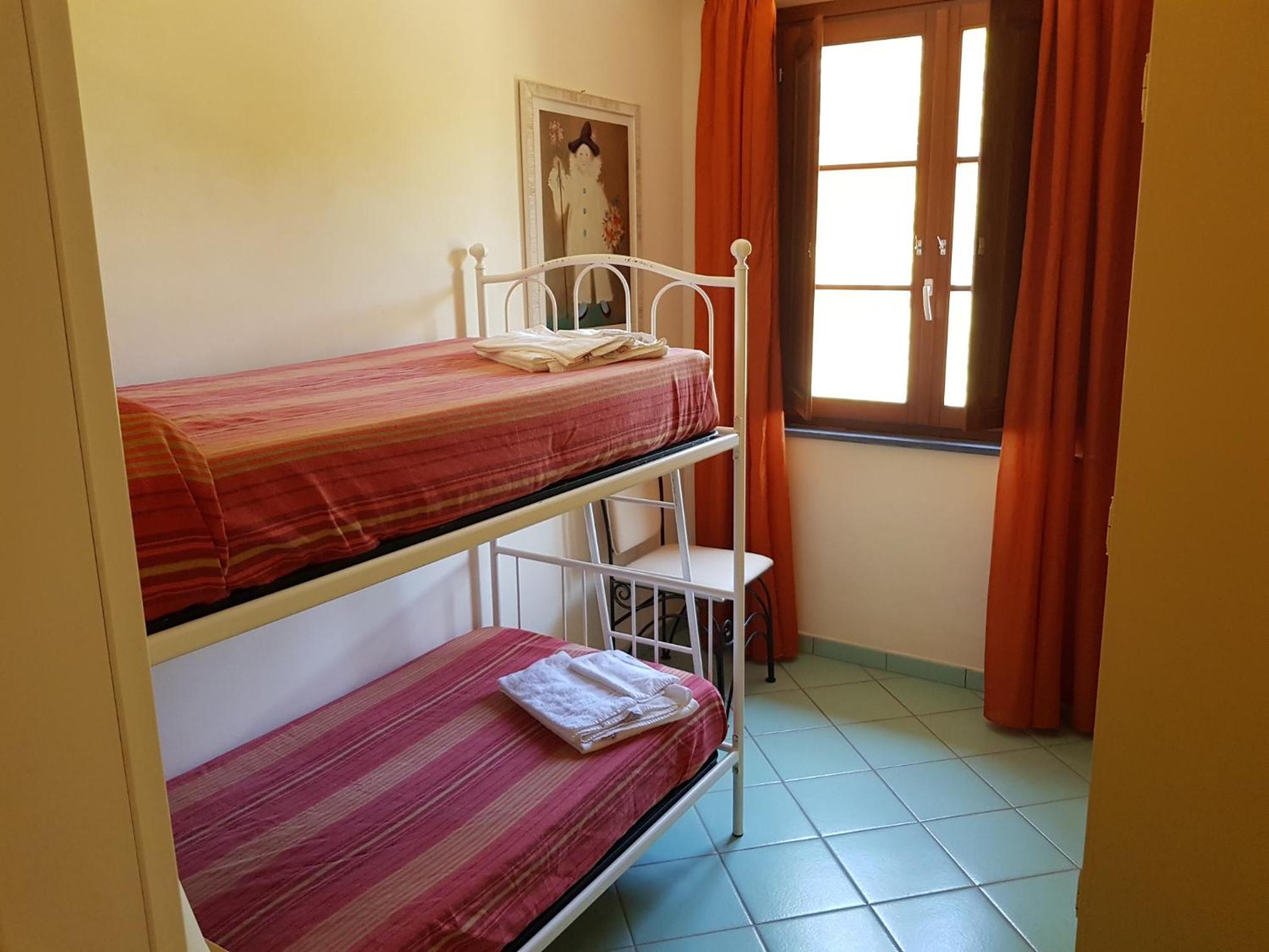 Two-Bedroom Apartment (6 Adults) photo 3