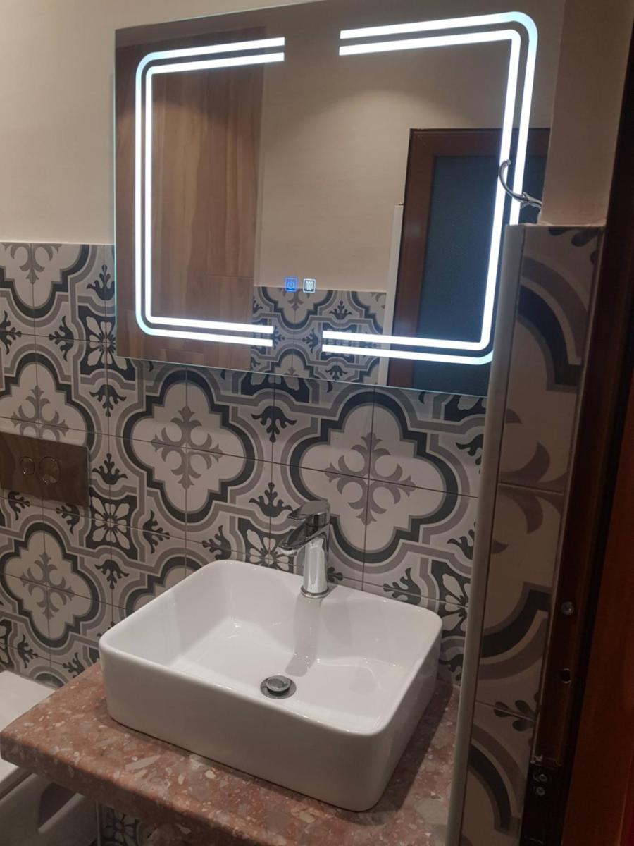 Deluxe Double or Twin Room with Mountain View photo 2