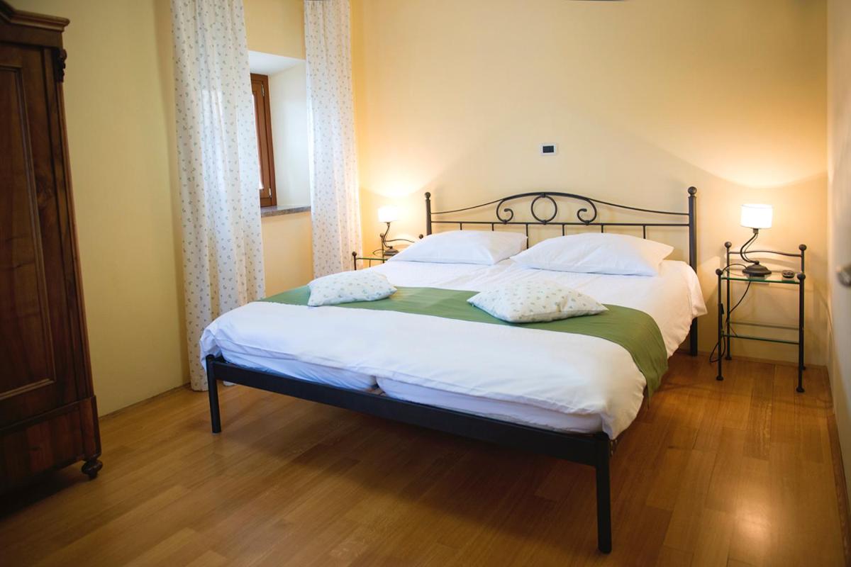 Two-Bedroom Apartment - Photo 1