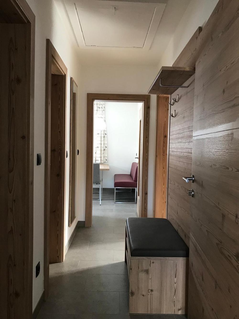 Apartment with Mountain View - Photo 6