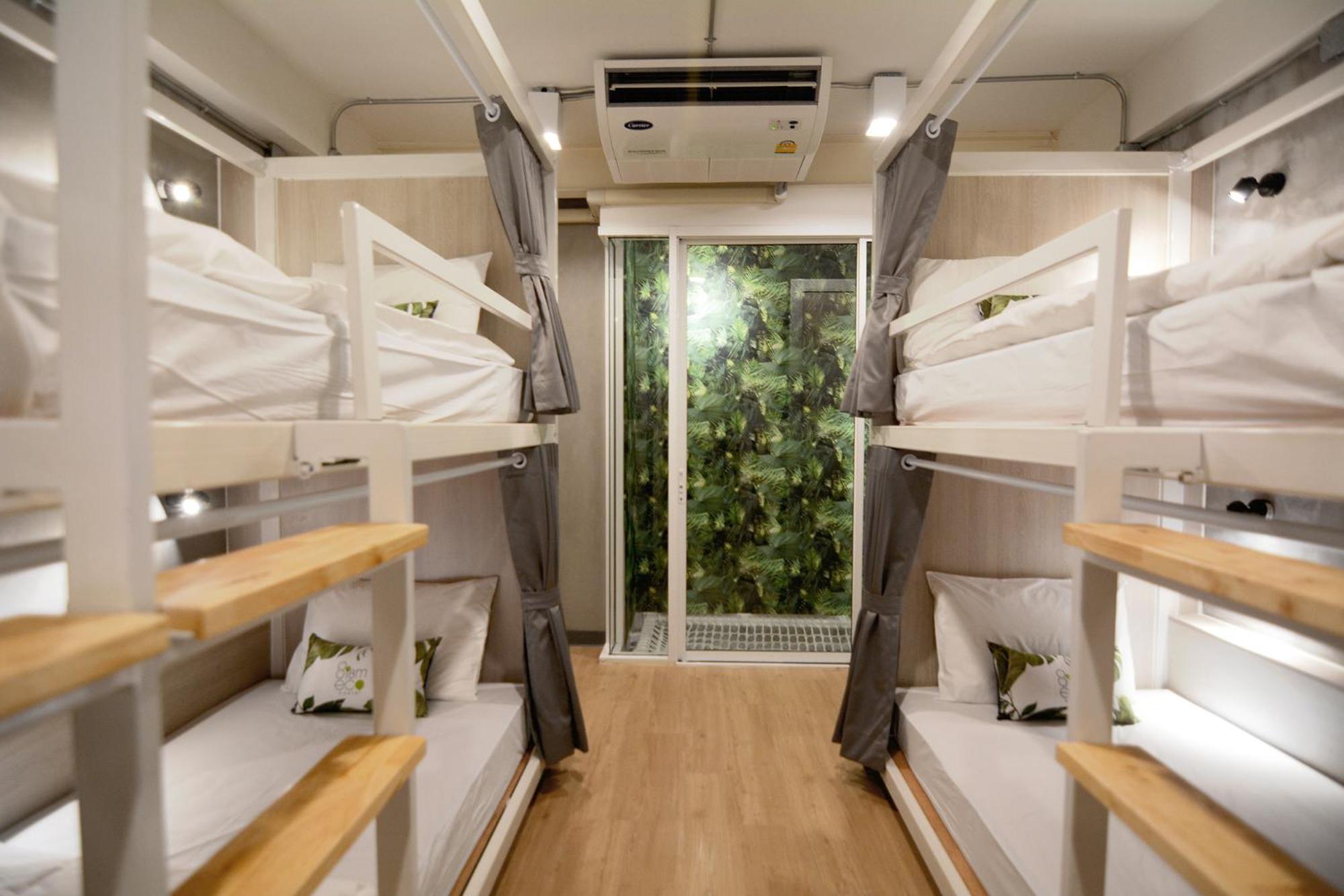 Quarto Familiar com Banheiro Compartilhado