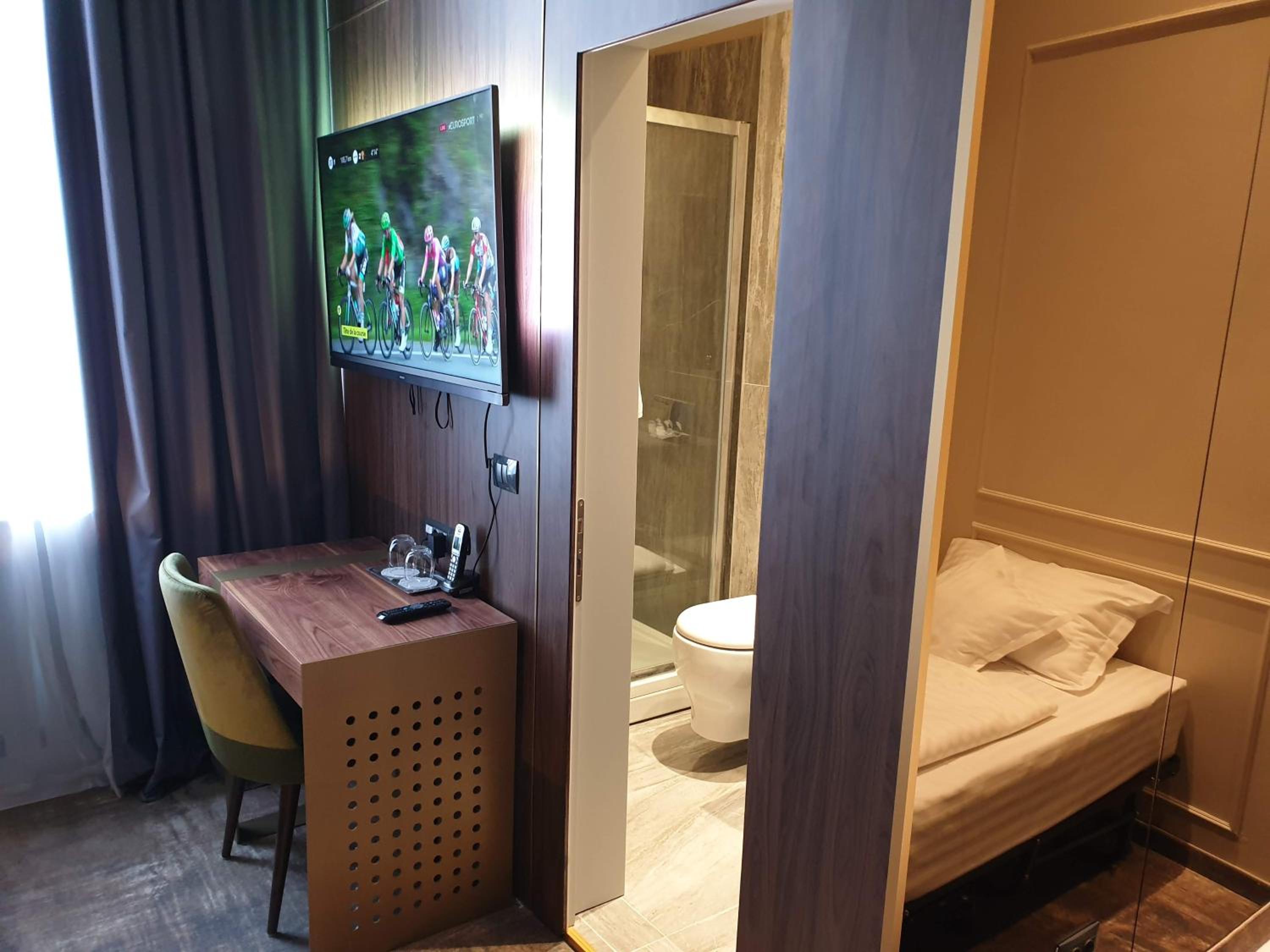 Standard Triple Room - Photo 1