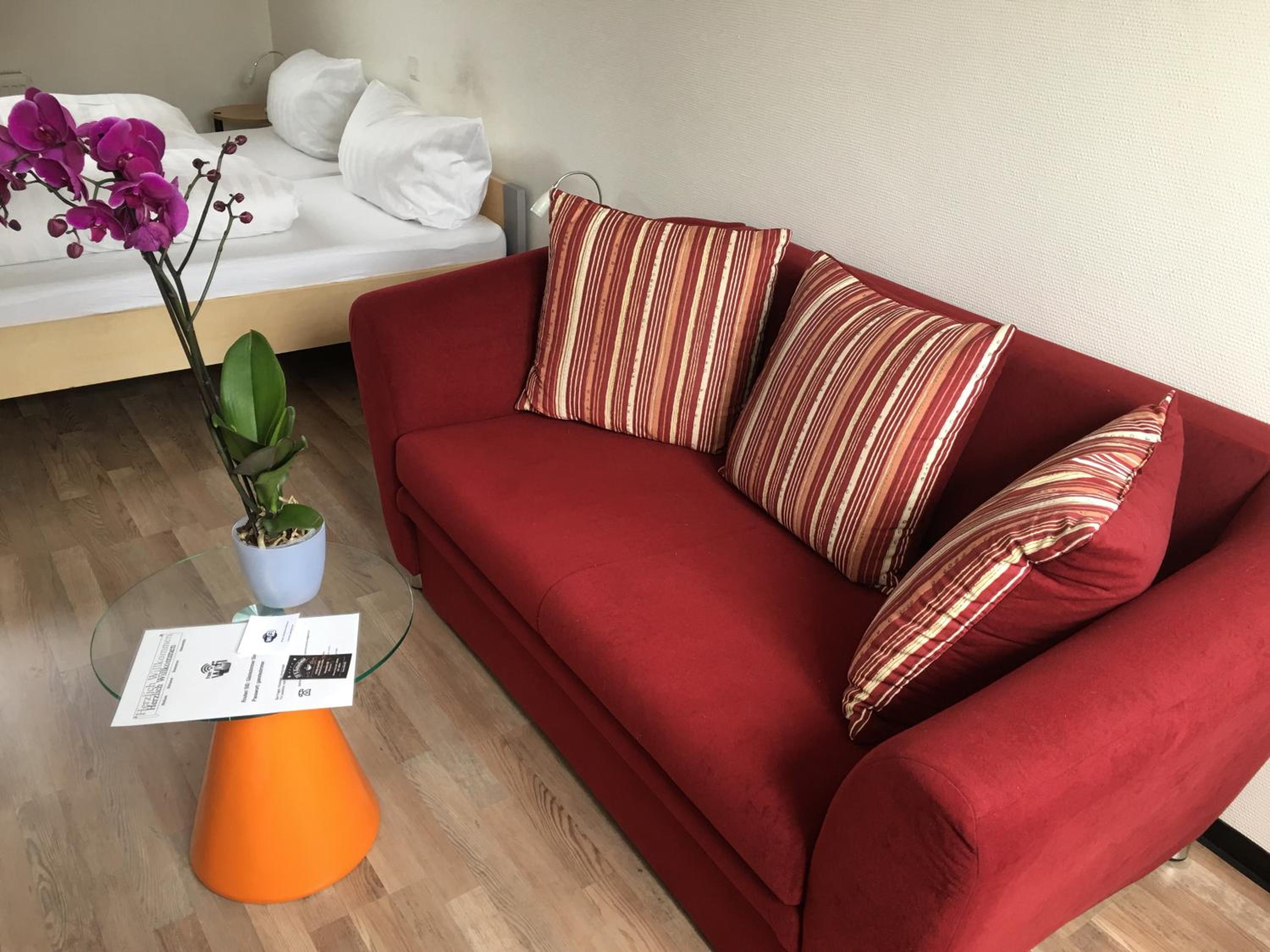 Large Double Room photo 1