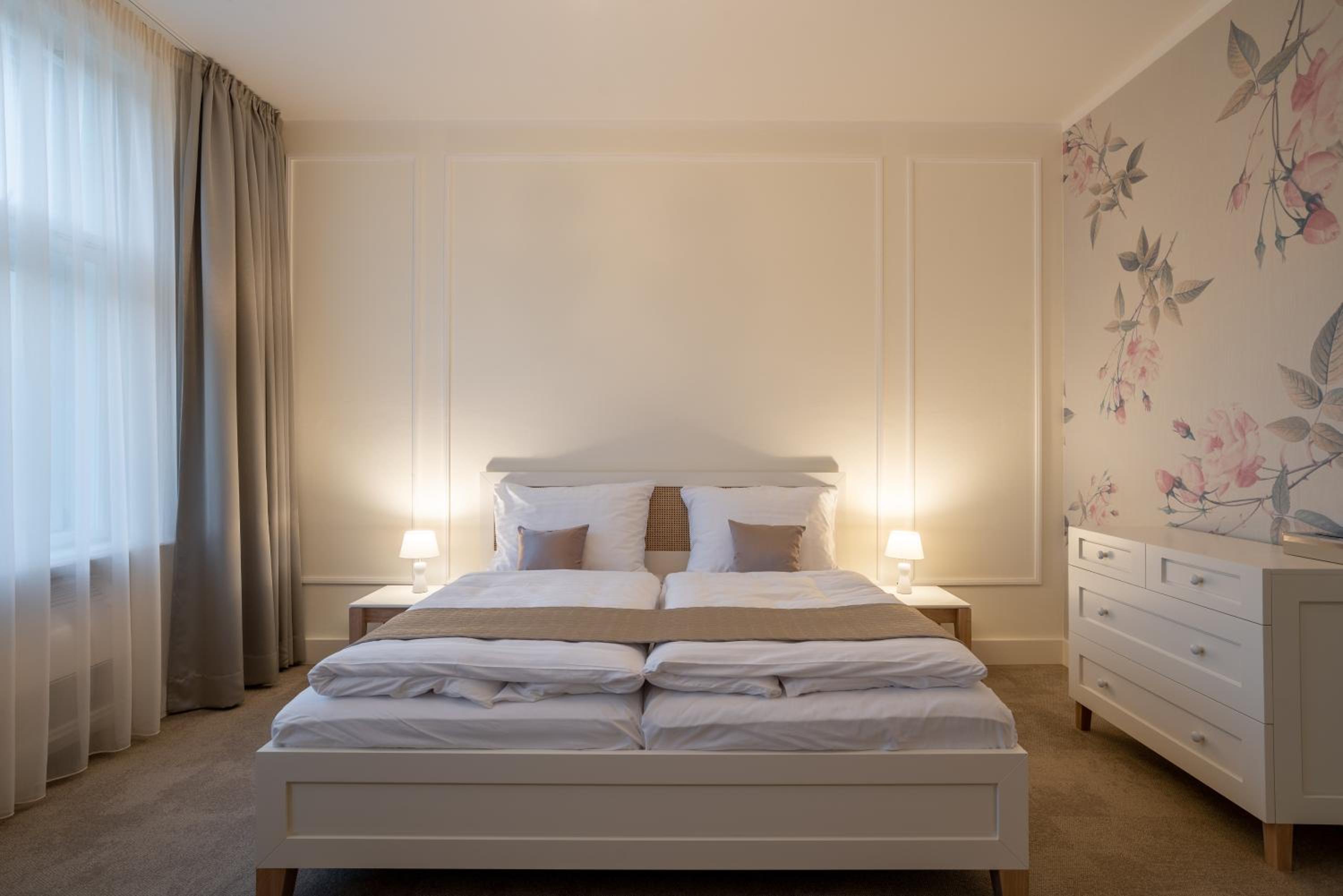 Superior King Room photo 1