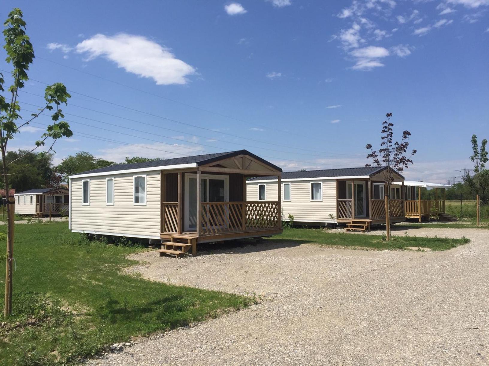 Mobile Home - Photo 1