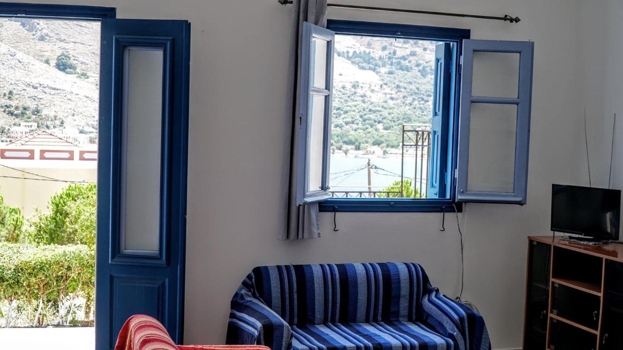 Two-Bedroom Apartment - Photo 19
