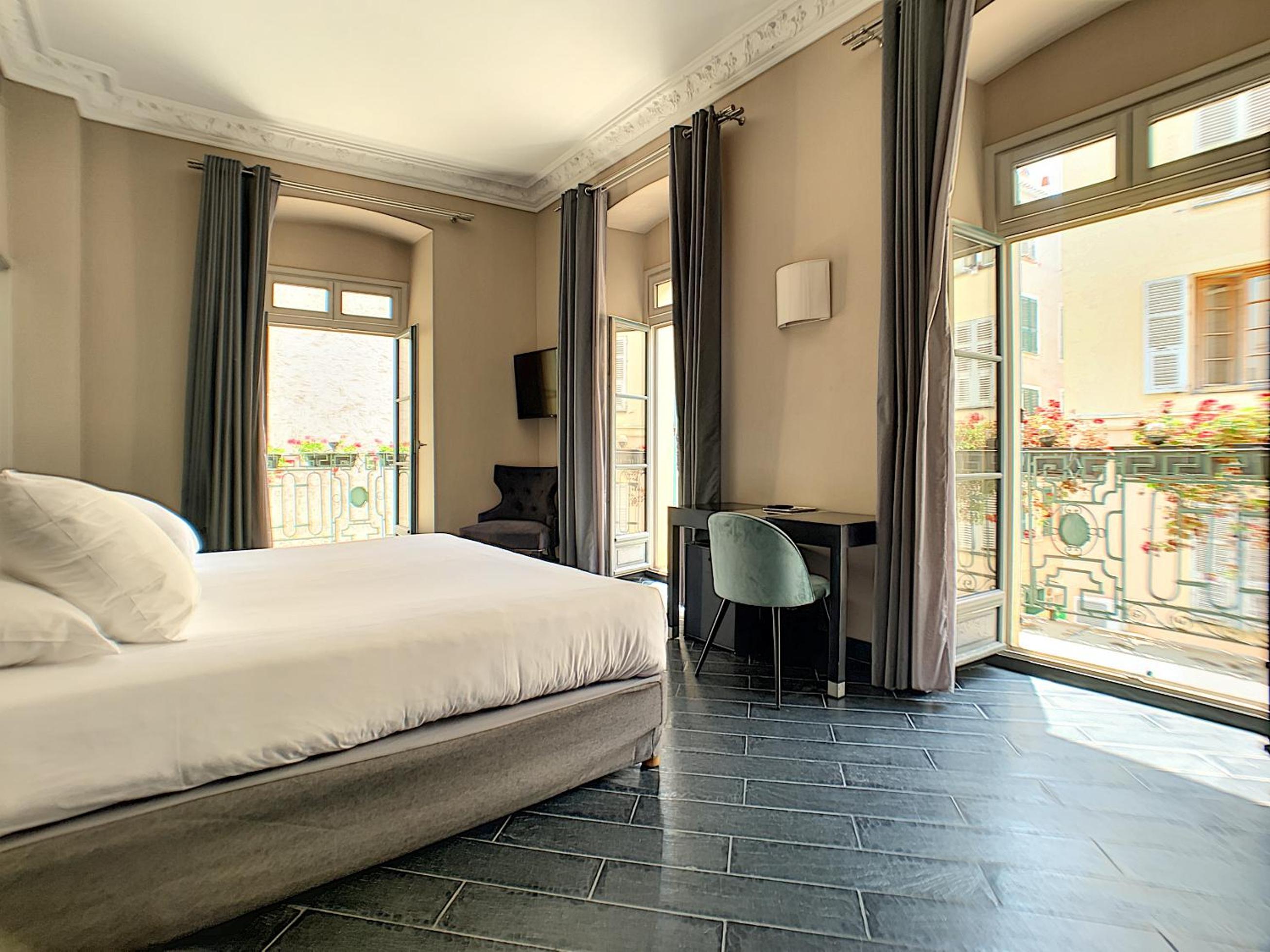 Double Room with Balcony photo 1