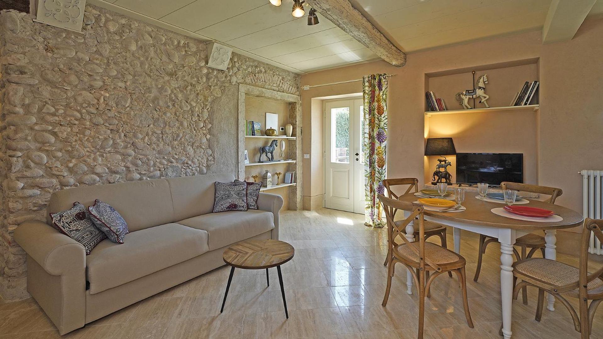 Two-Bedroom Apartment Top photo 3