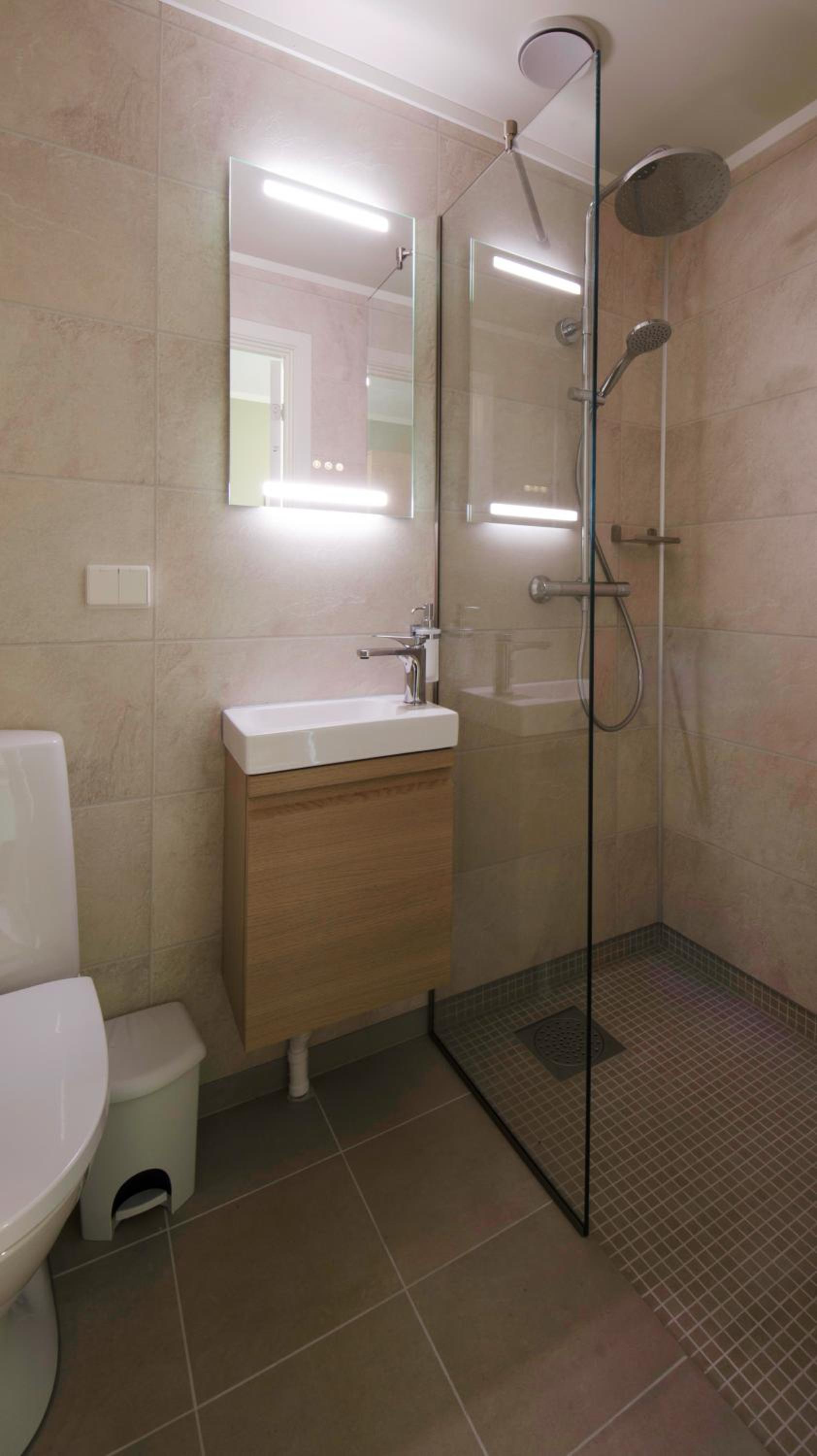 Double Room with Private Bathroom - Photo 2