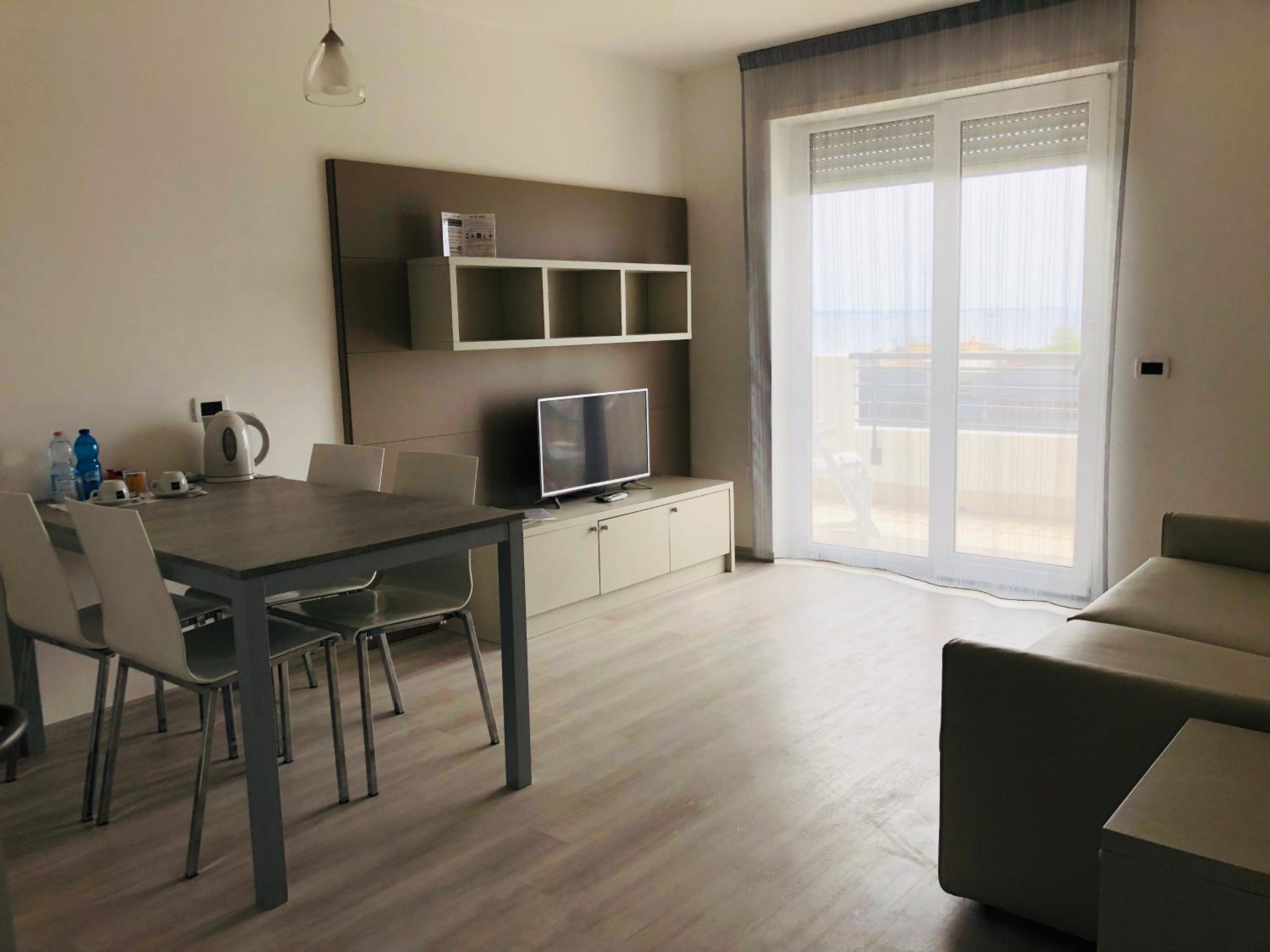 Suite with View - Photo 15