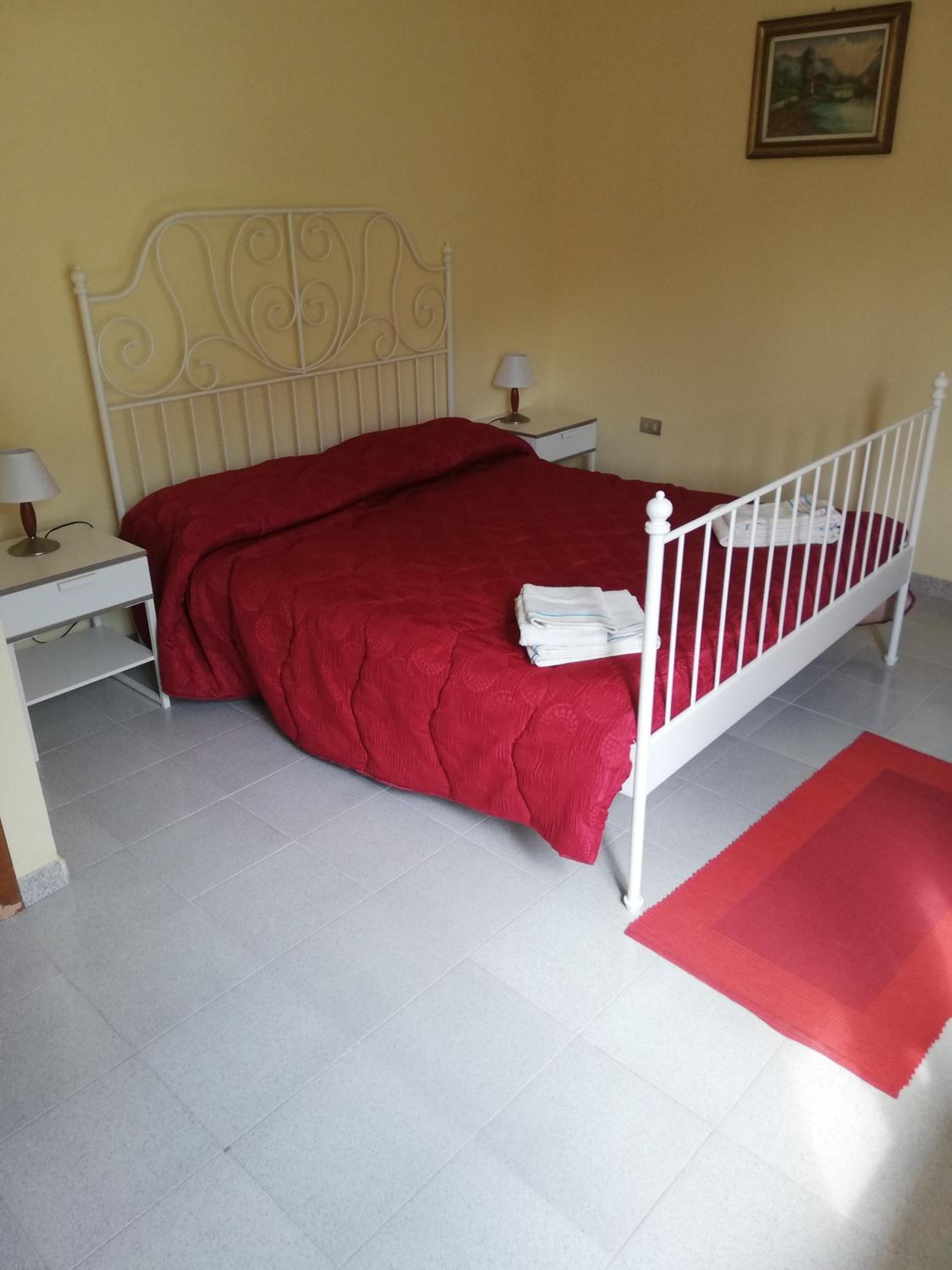 Two-Bedroom Apartment - Photo 7