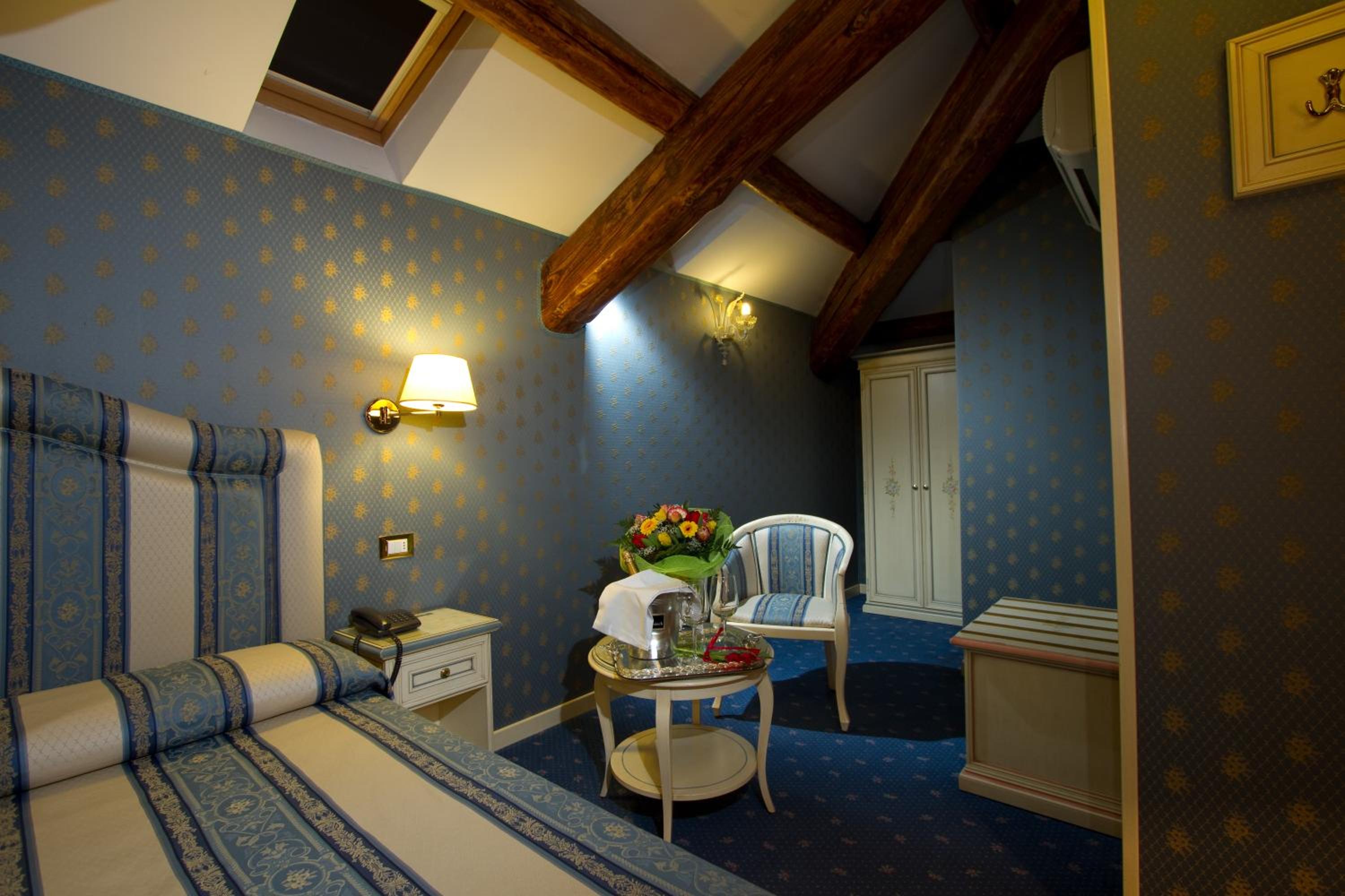 Double Room - Photo 20