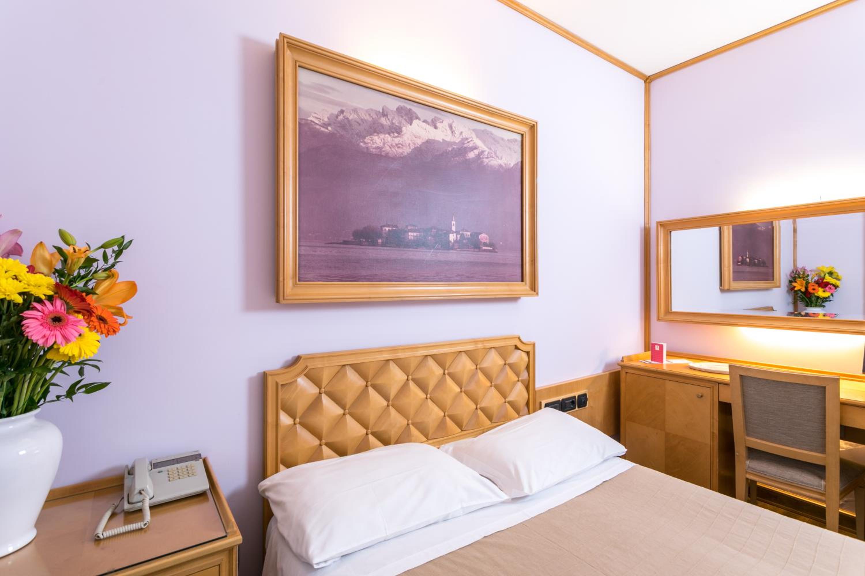 Deluxe Single Room
