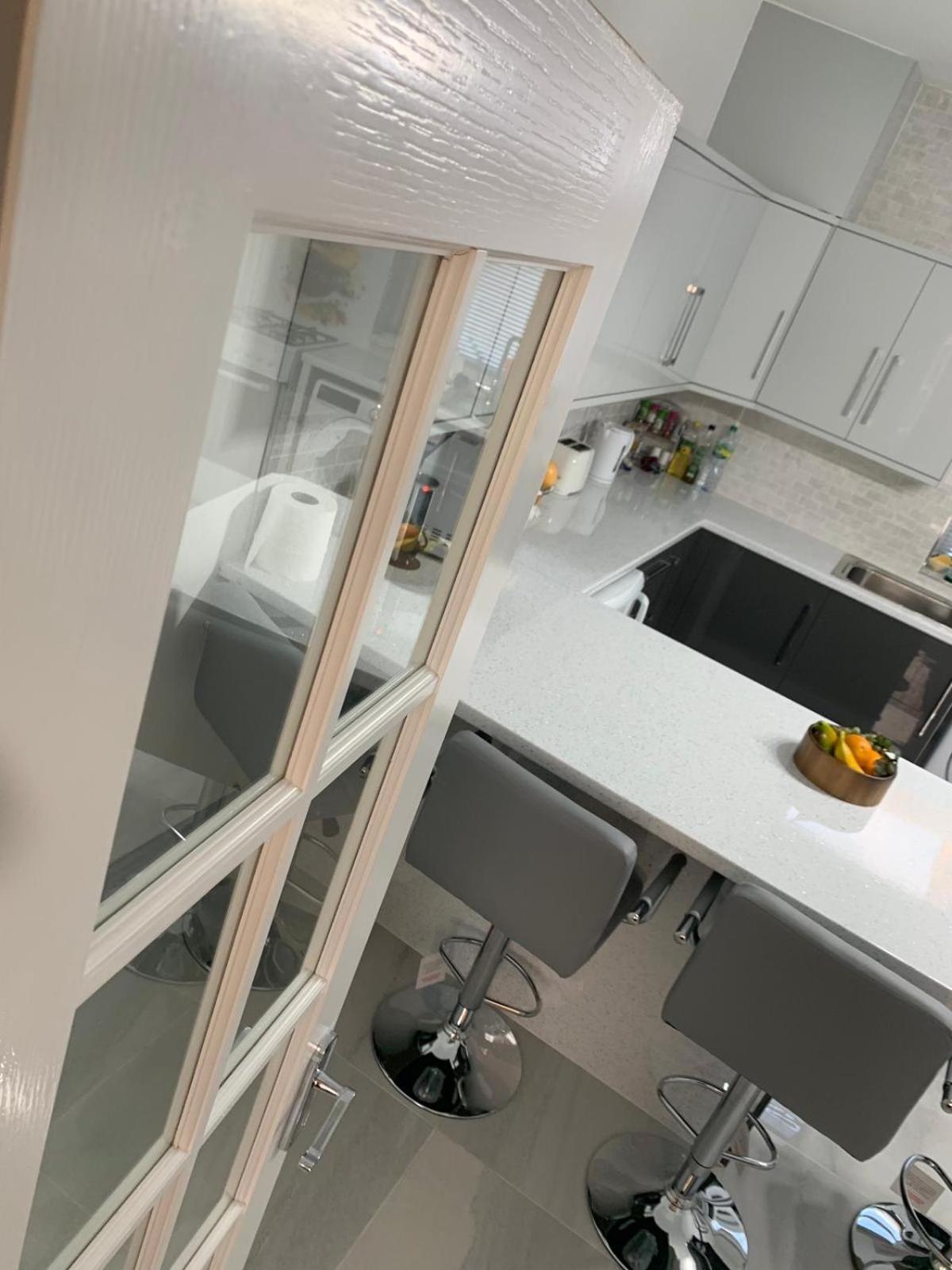 Two-Bedroom Apartment - Photo 2