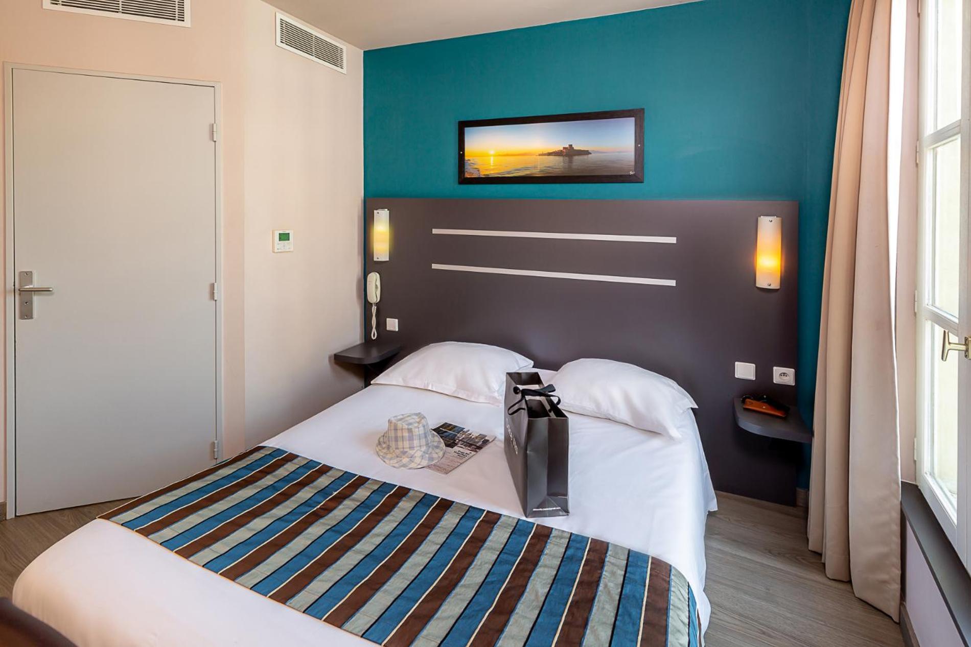 Standard Double Room - Photo 3