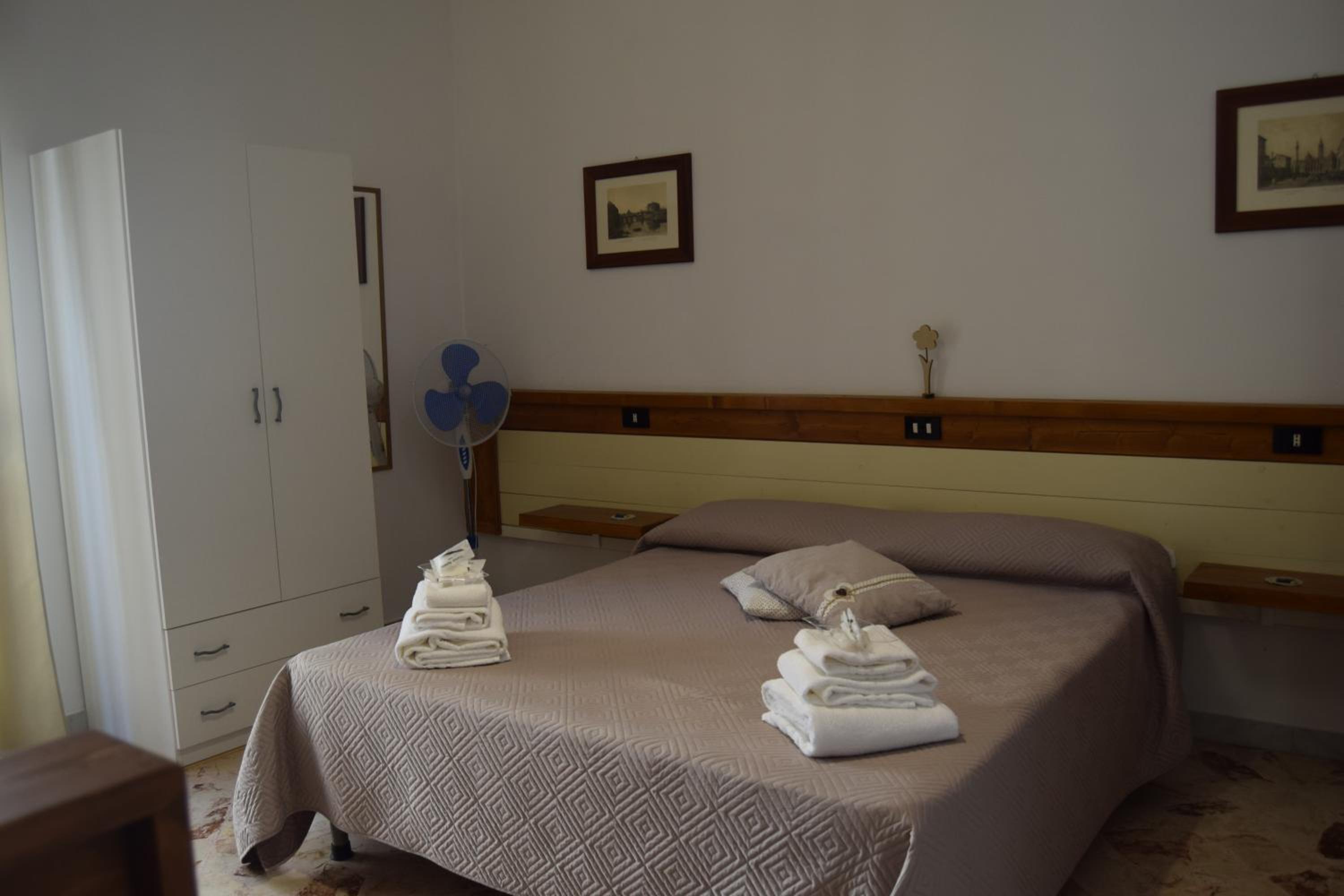 Triple Room photo 2