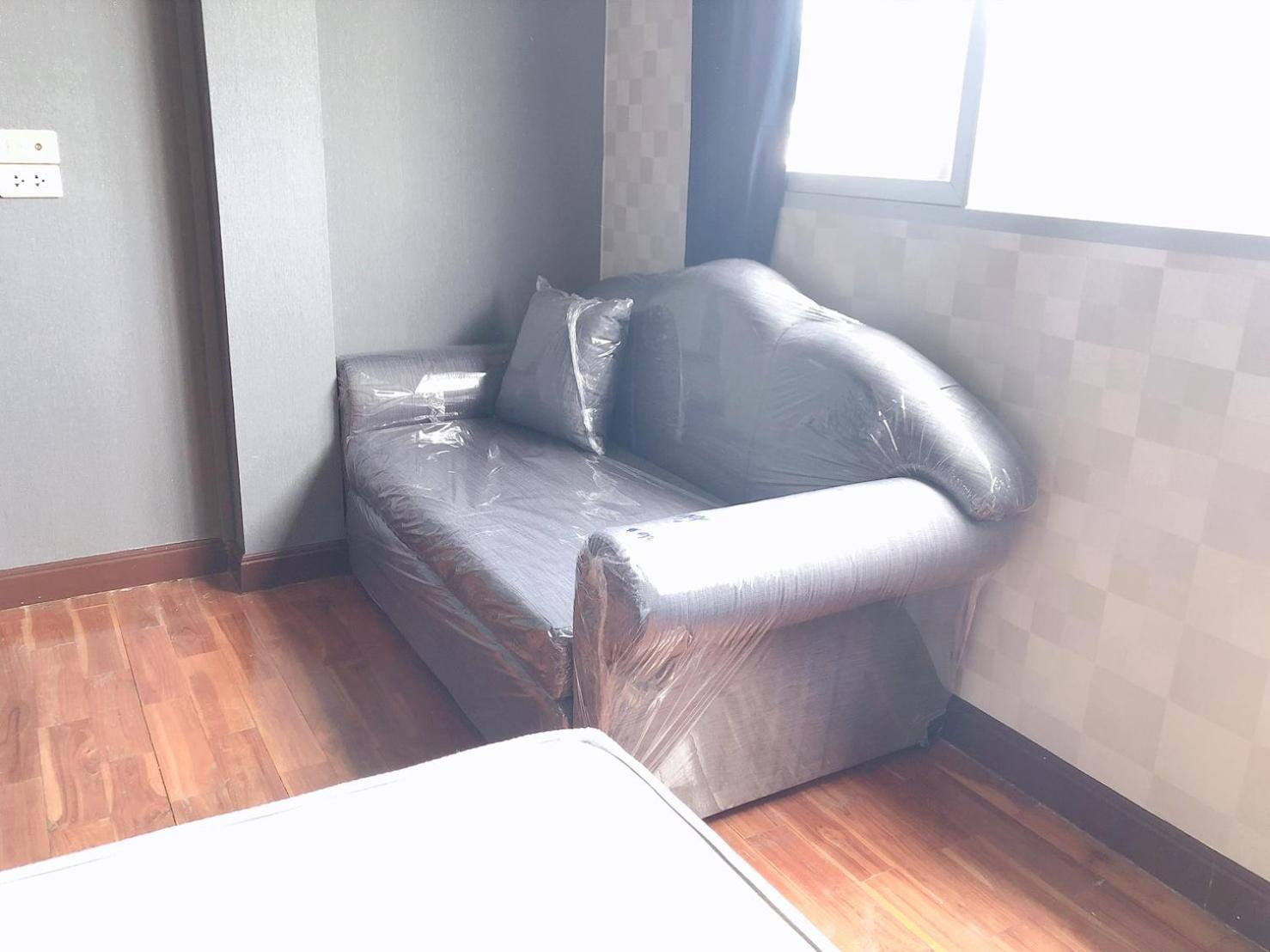 Deluxe Room (2 Adults + 1 Child) - Photo 2