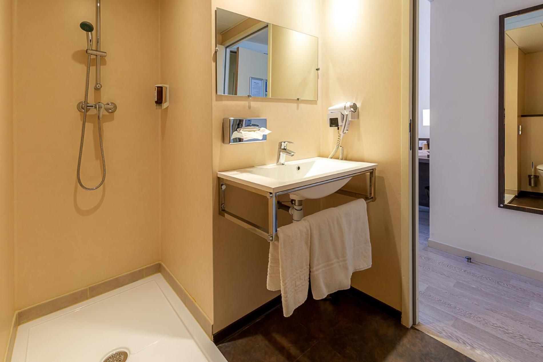 Comfort Double Room - Photo 5