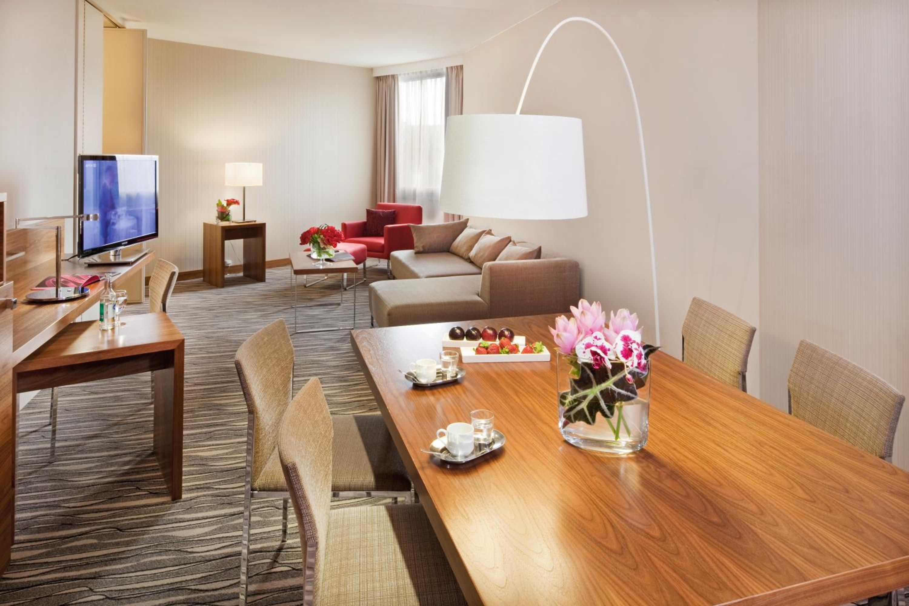 Junior King Suite - Photo 6