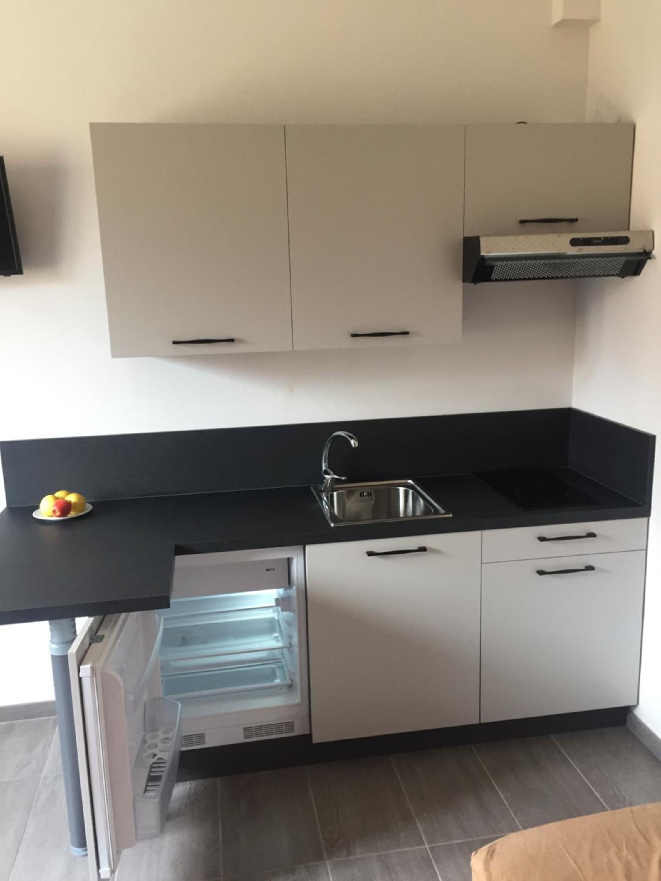Studio Apartment - Photo 4