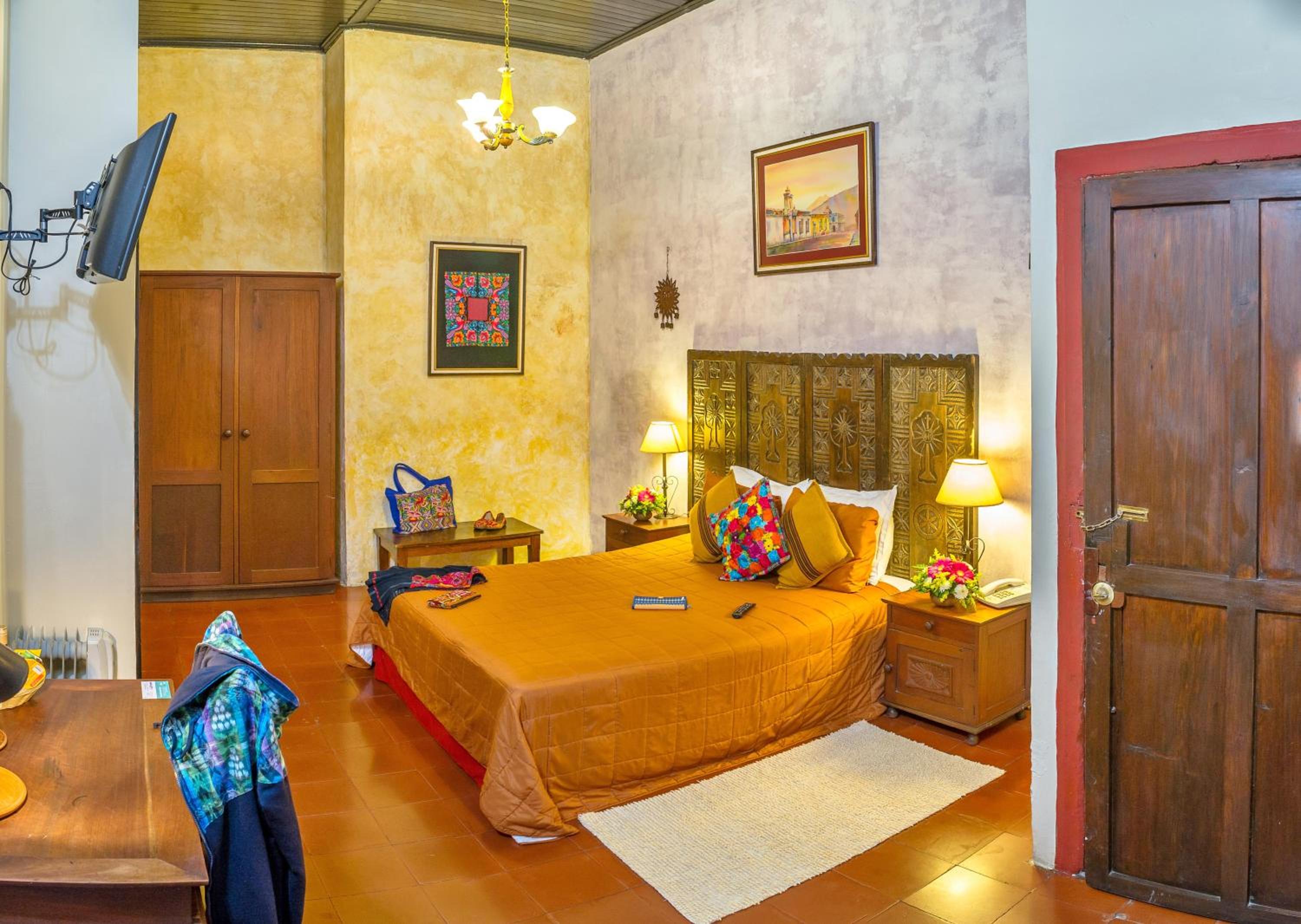 Single Room with Private Bathroom