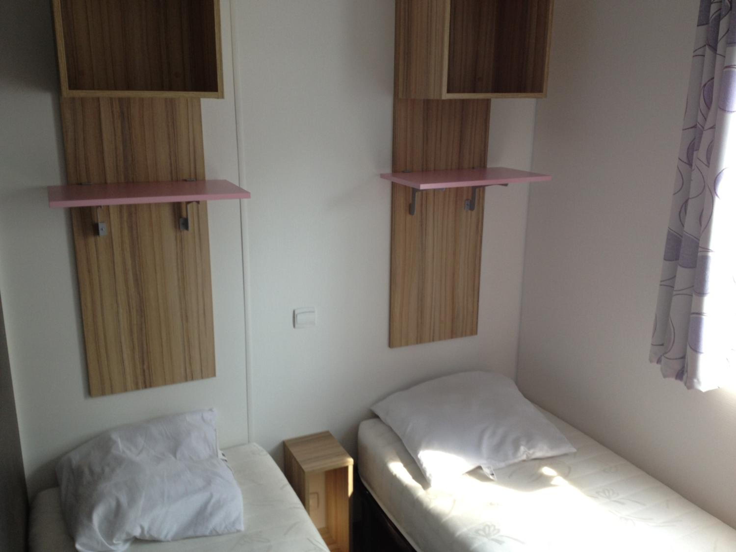 Comfort Mobile Home (2 bedrooms) - Photo 3