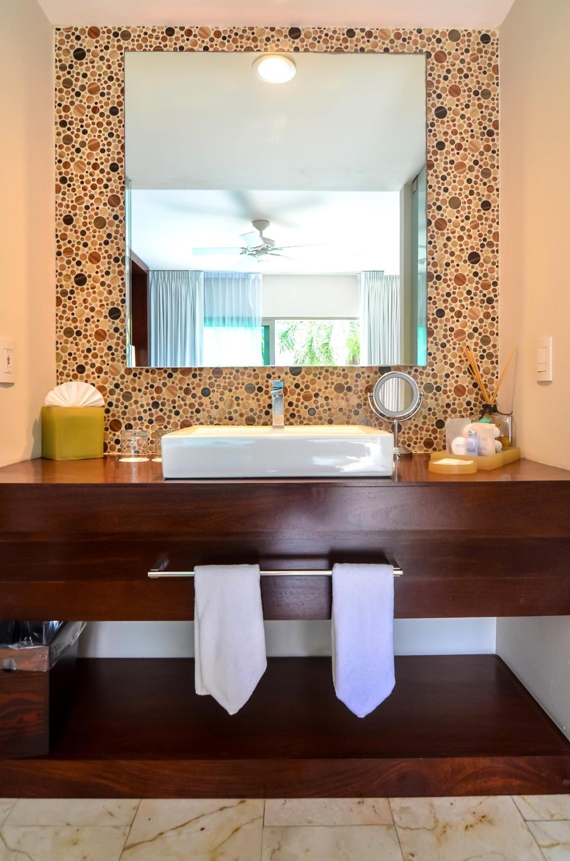 Double Room - Photo 11