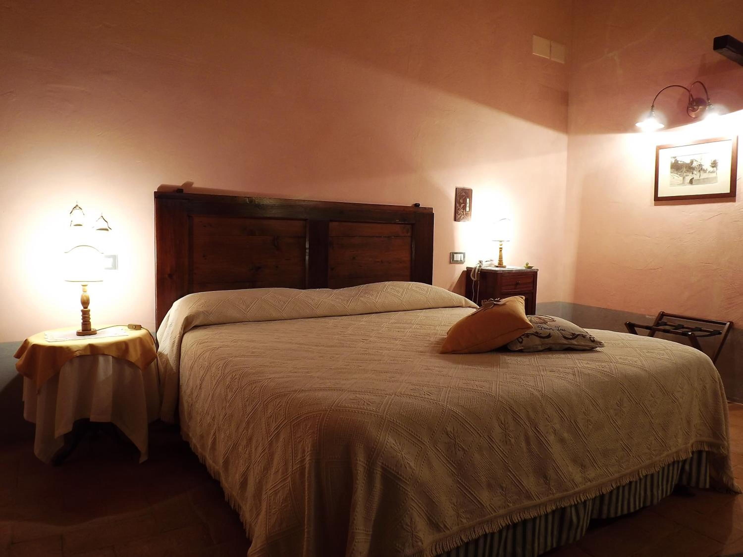 Classic Double Room - Photo 1
