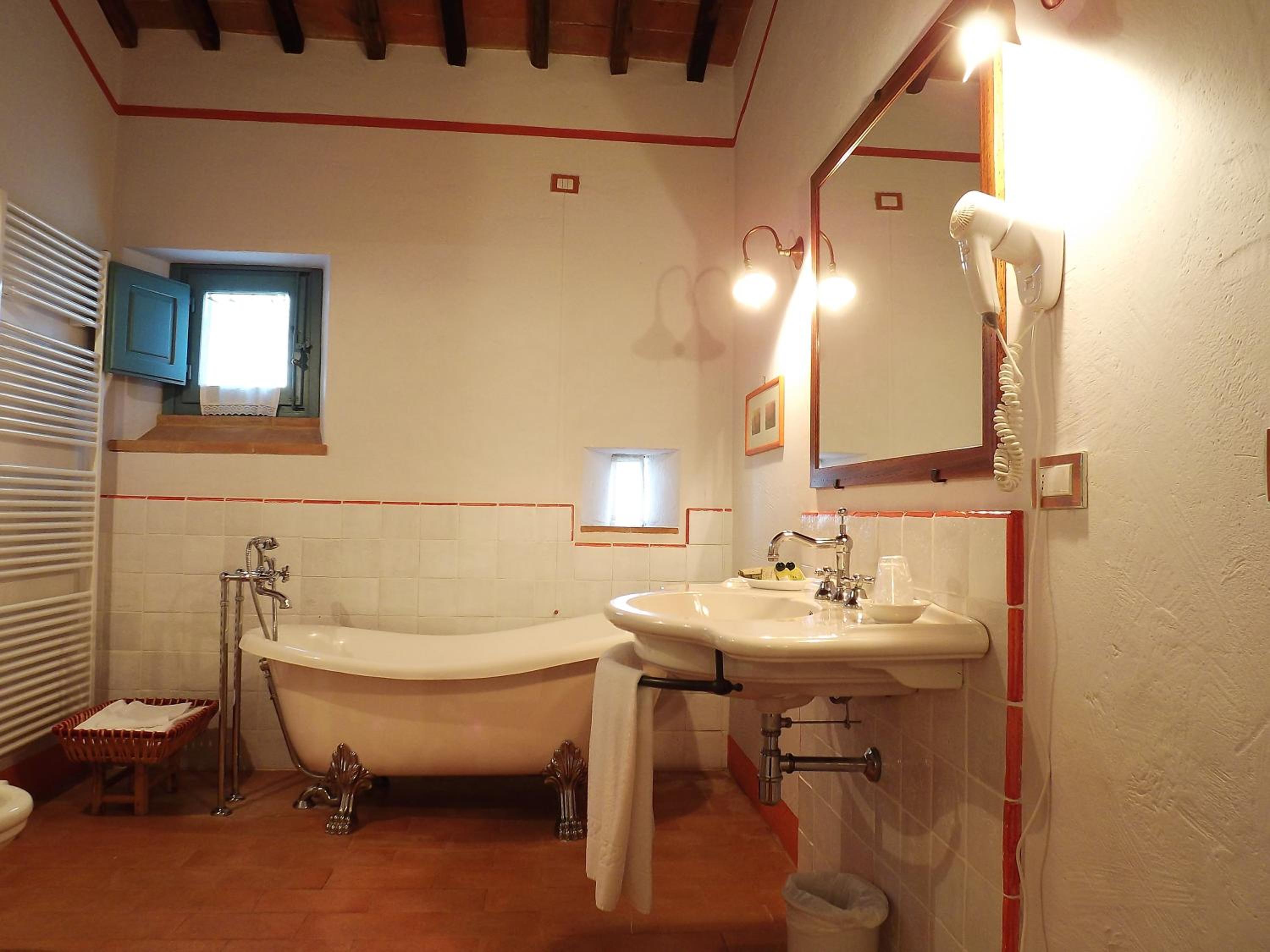 Classic Double Room - Photo 4