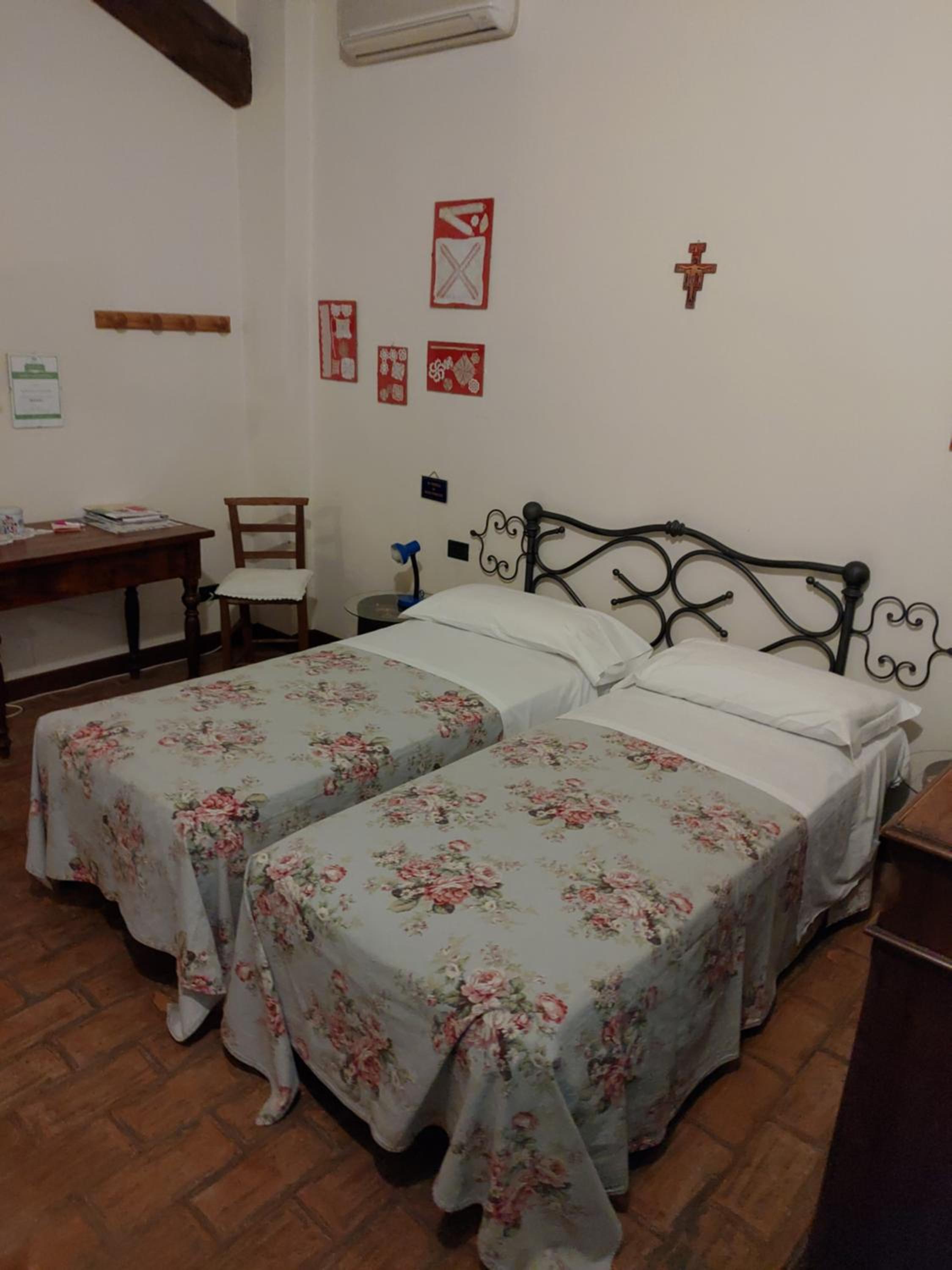 Large Double Room photo 1