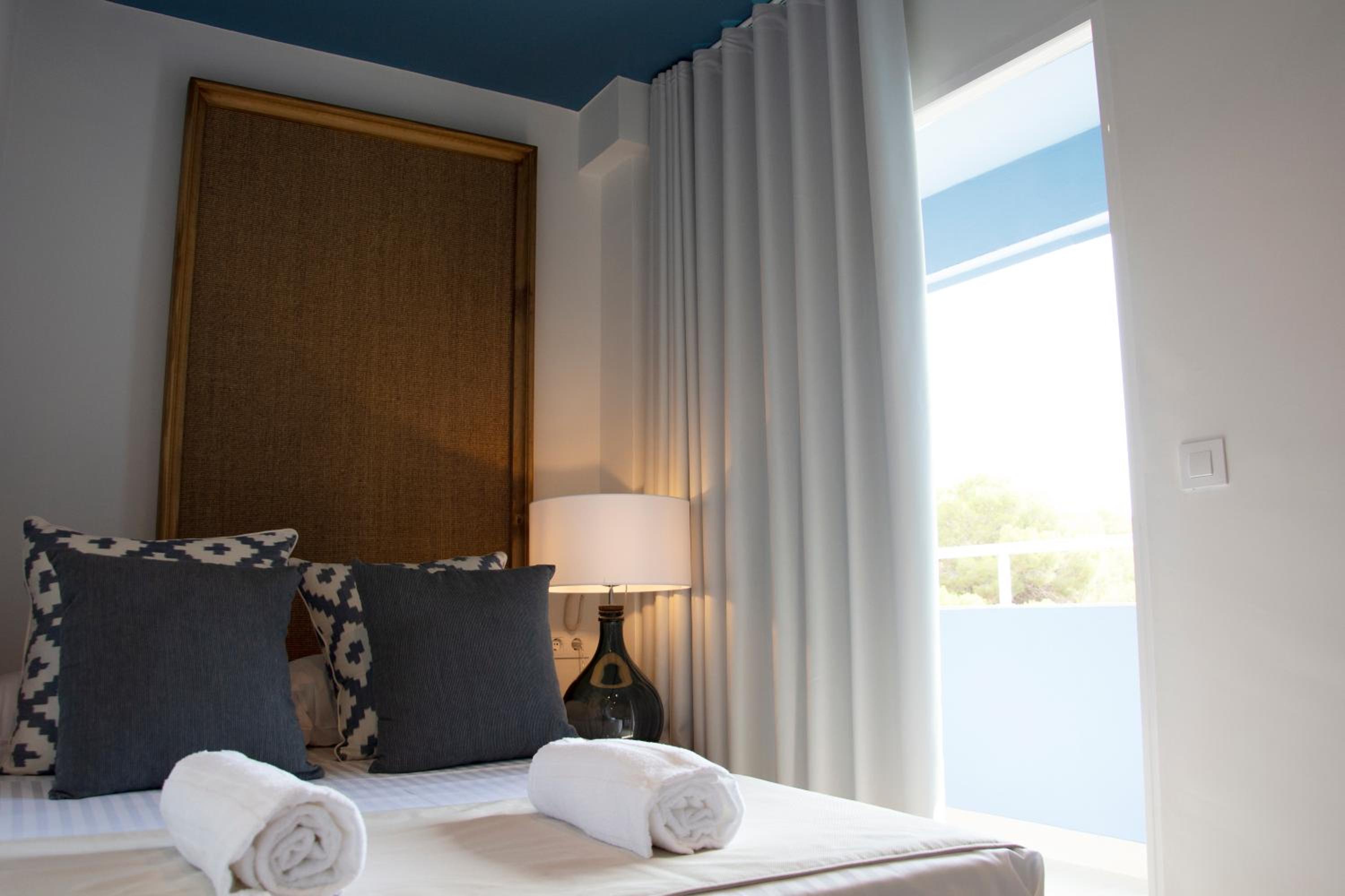 Double Room Individual Use - Photo 6