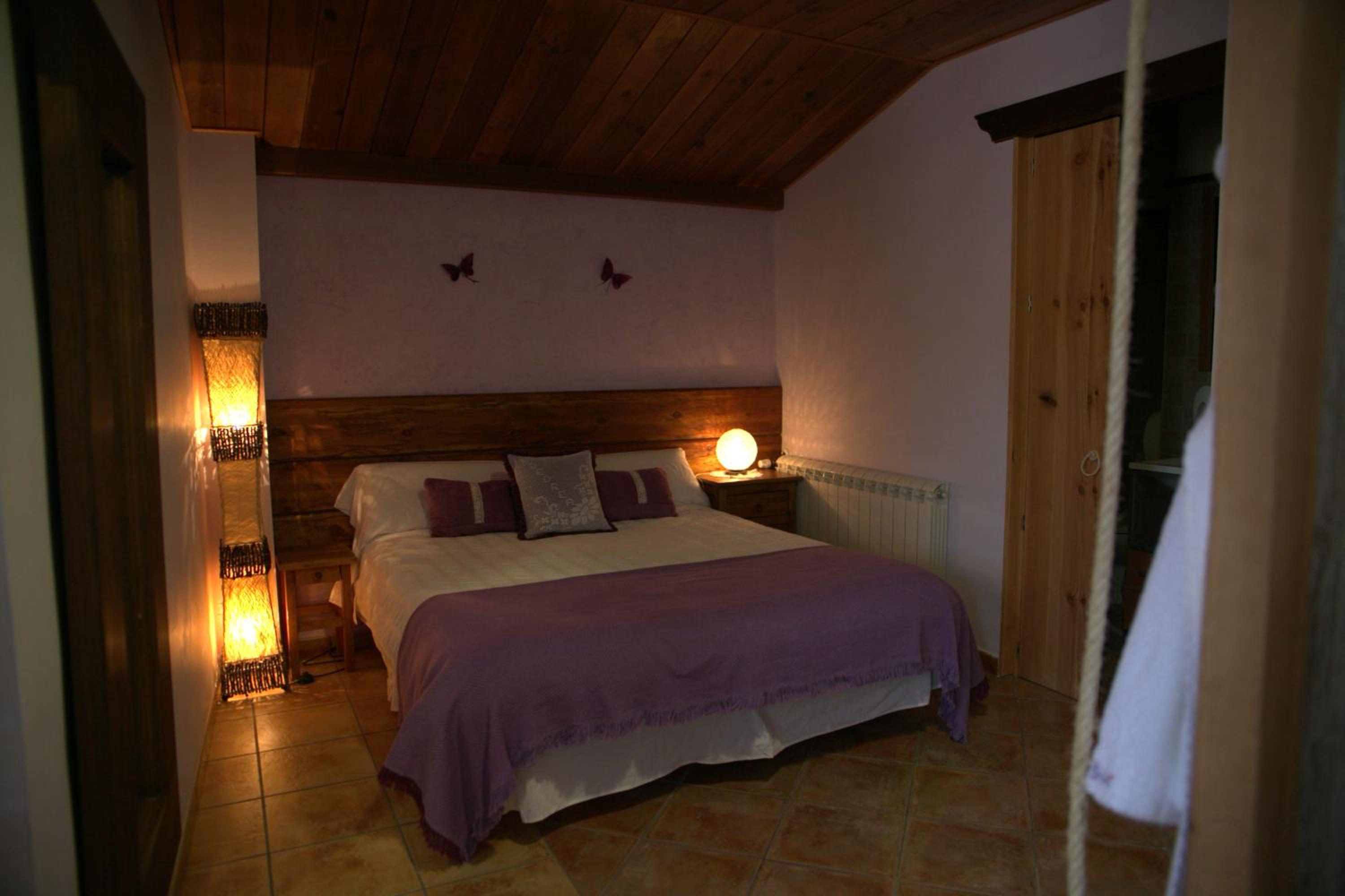 Deluxe Double Room - Photo 7