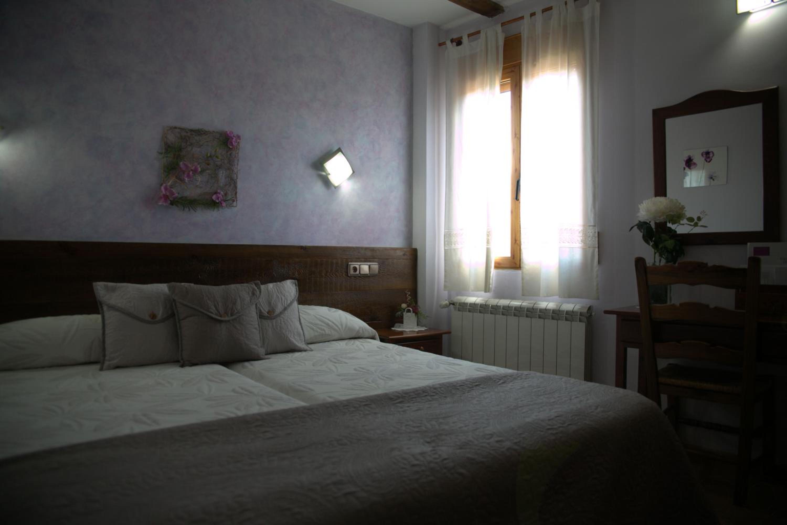 Double Room - Photo 4