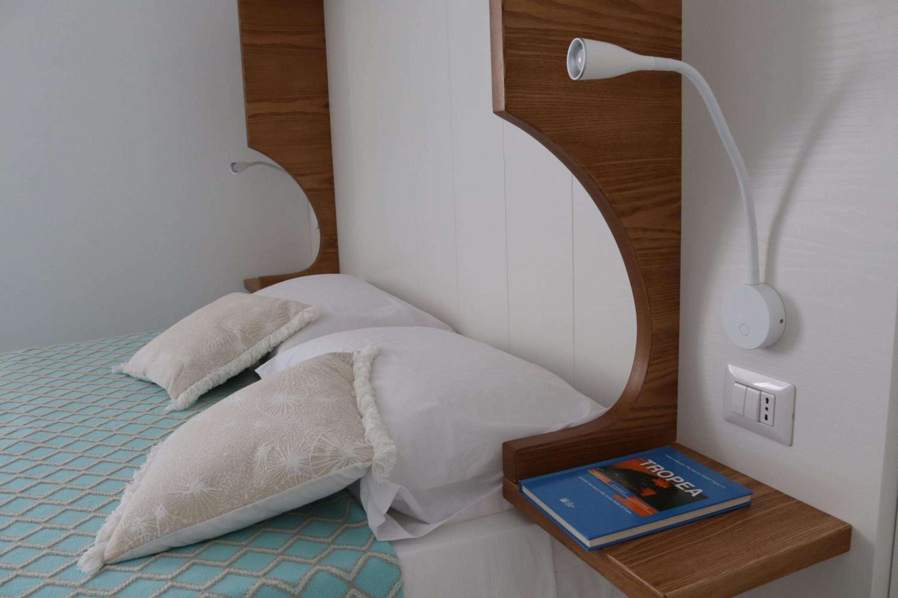 Deluxe Family Room - Photo 5