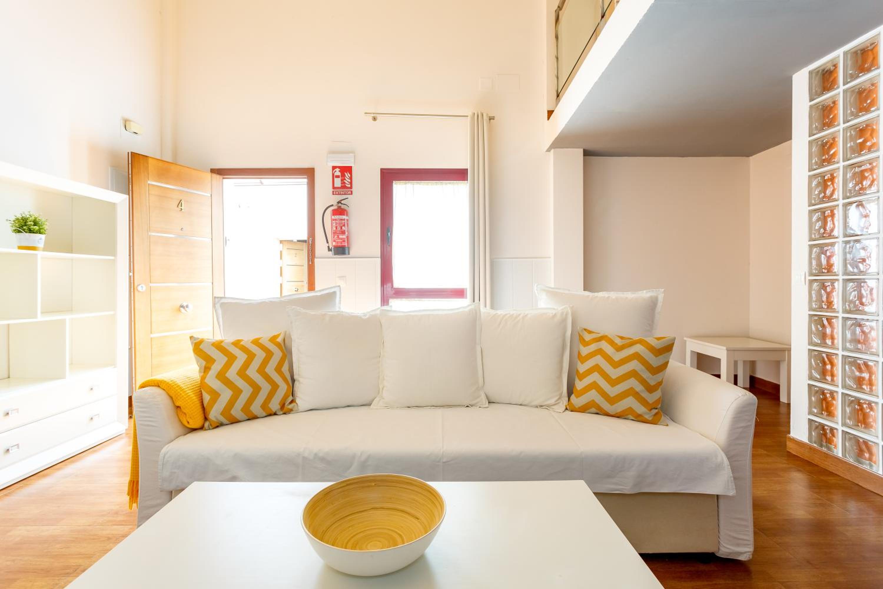 One-Bedroom Duplex photo 2
